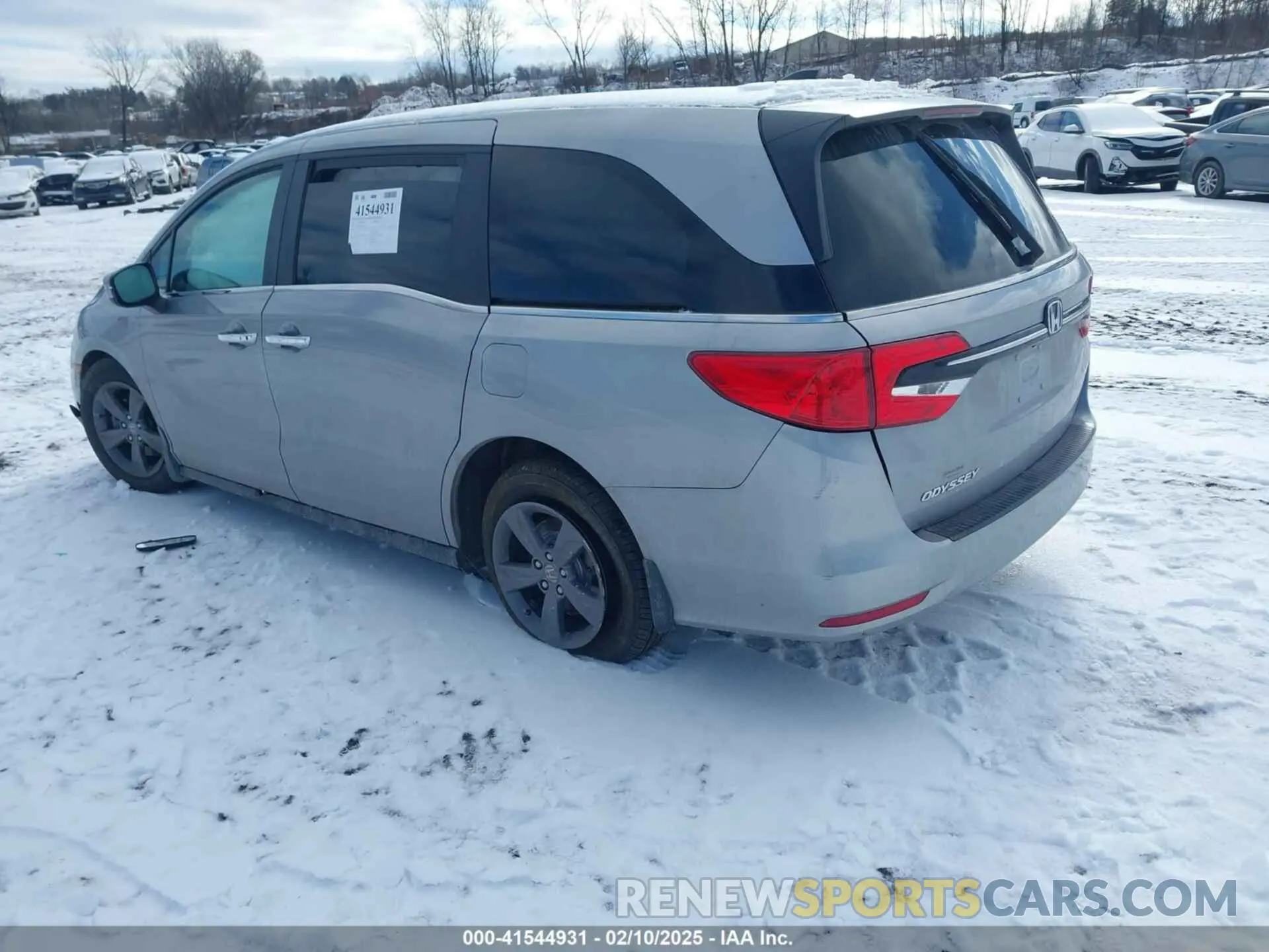 3 Photograph of a damaged car 5FNRL6H51NB052313 HONDA ODYSSEY 2022