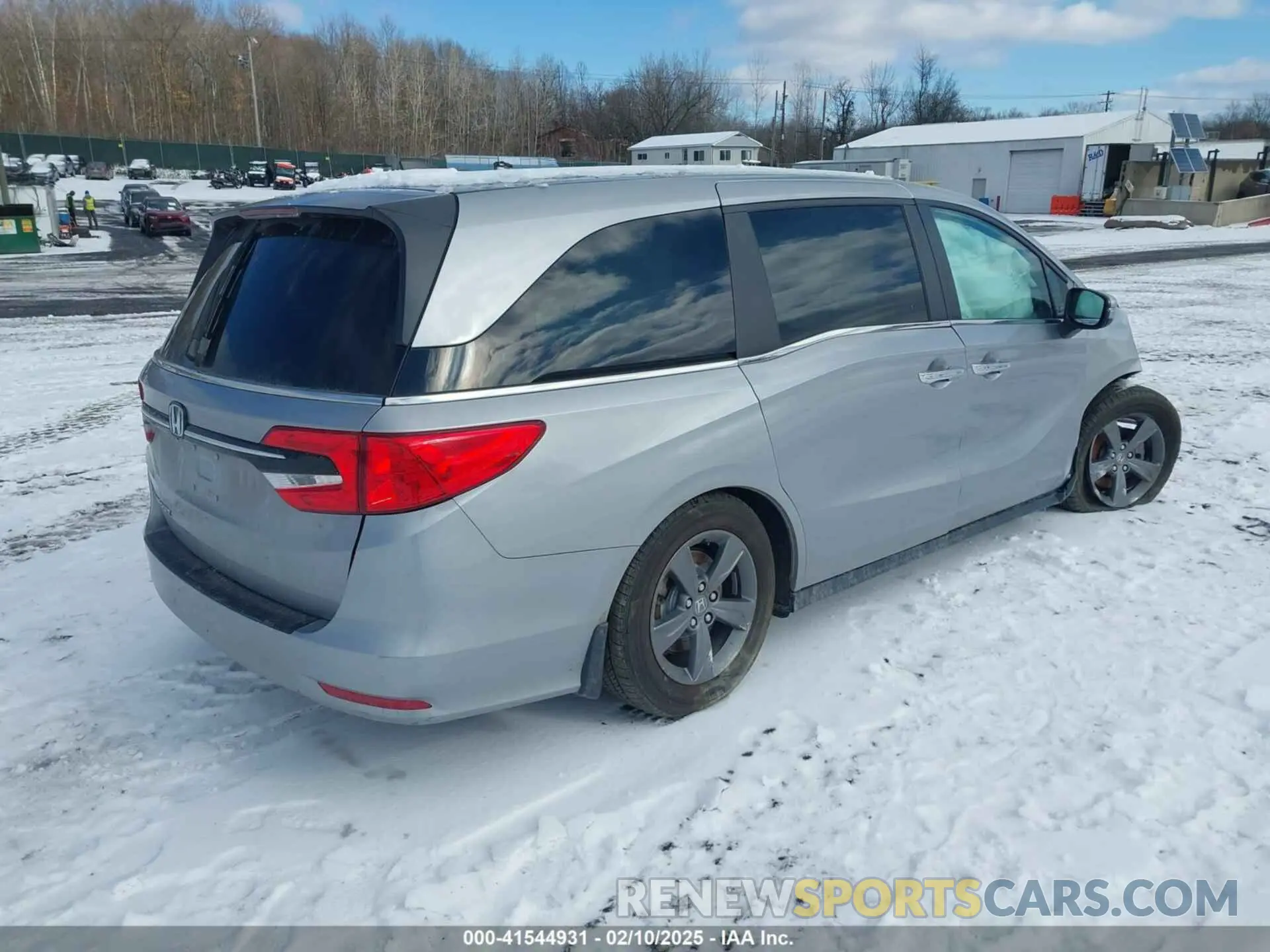 4 Photograph of a damaged car 5FNRL6H51NB052313 HONDA ODYSSEY 2022