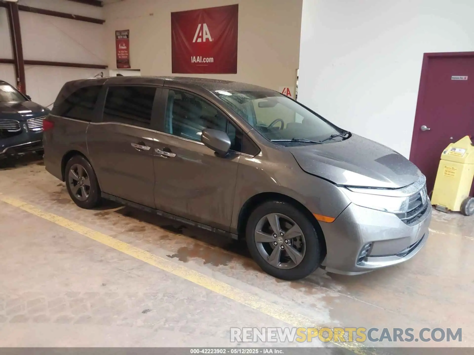 1 Photograph of a damaged car 5FNRL6H52NB029946 HONDA ODYSSEY 2022
