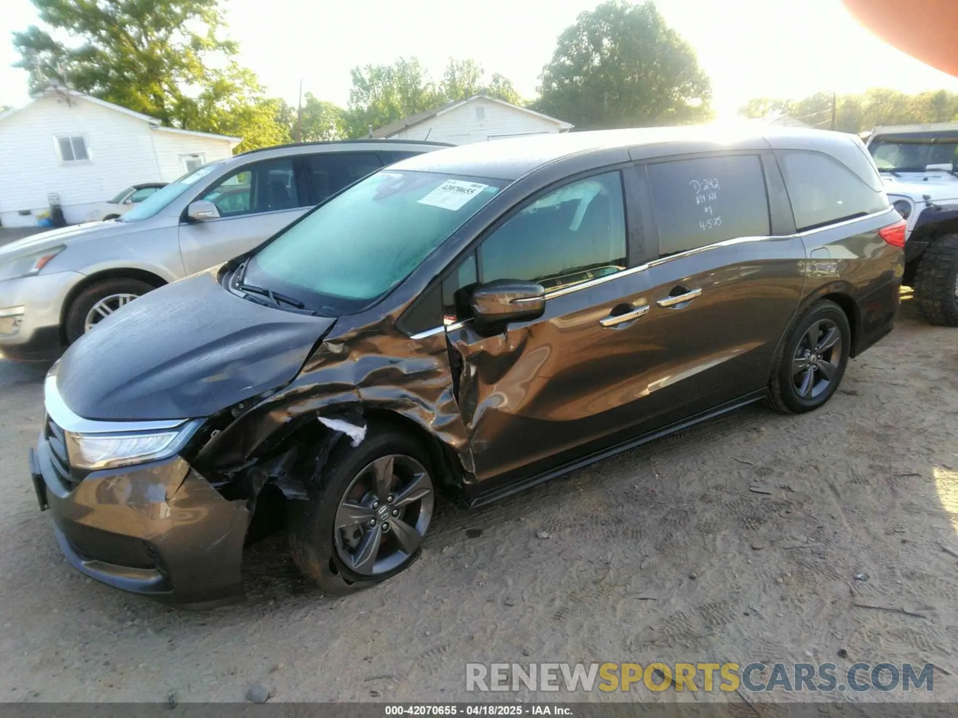 2 Photograph of a damaged car 5FNRL6H59NB019950 HONDA ODYSSEY 2022