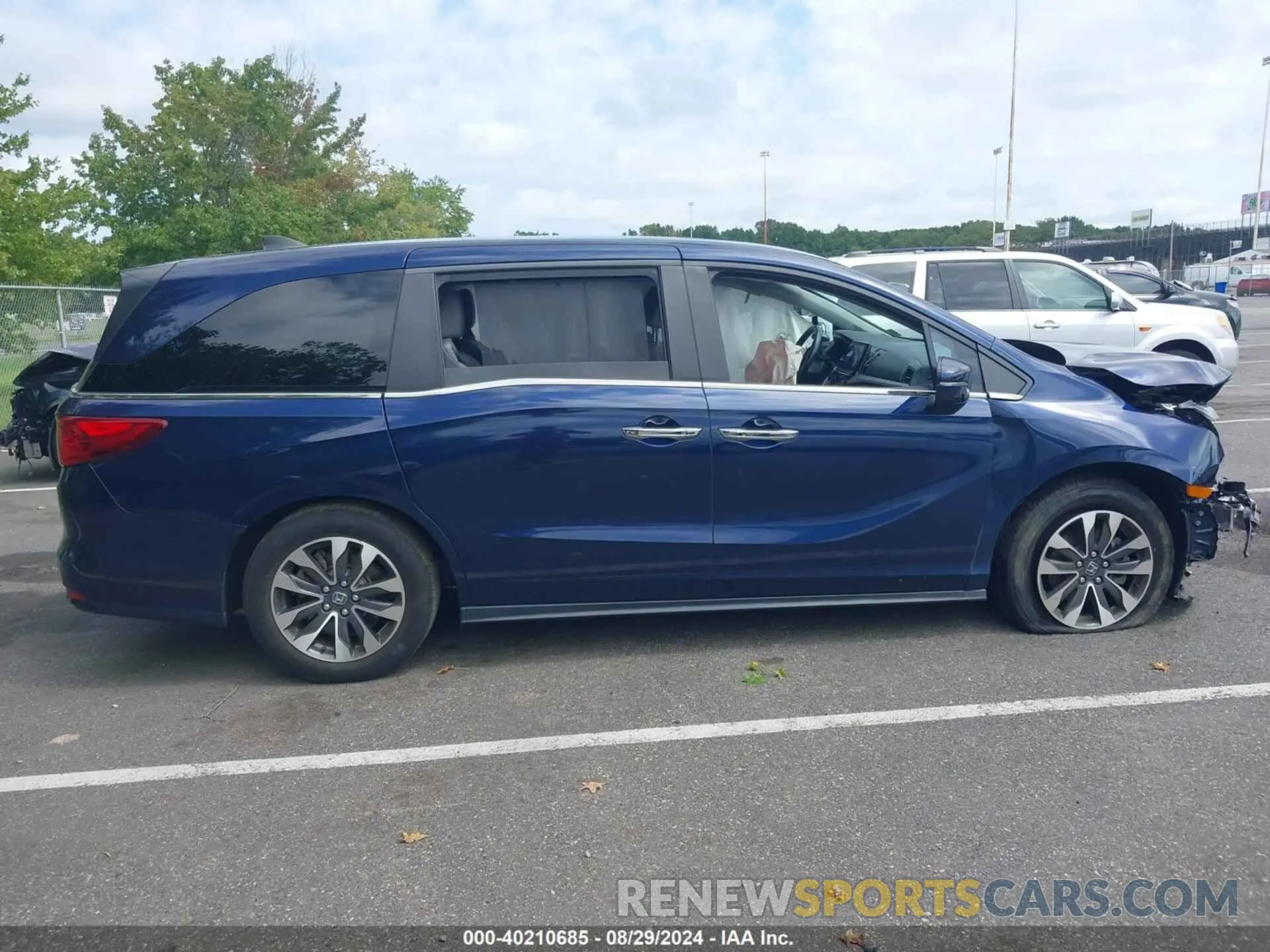 14 Photograph of a damaged car 5FNRL6H70NB053843 HONDA ODYSSEY 2022