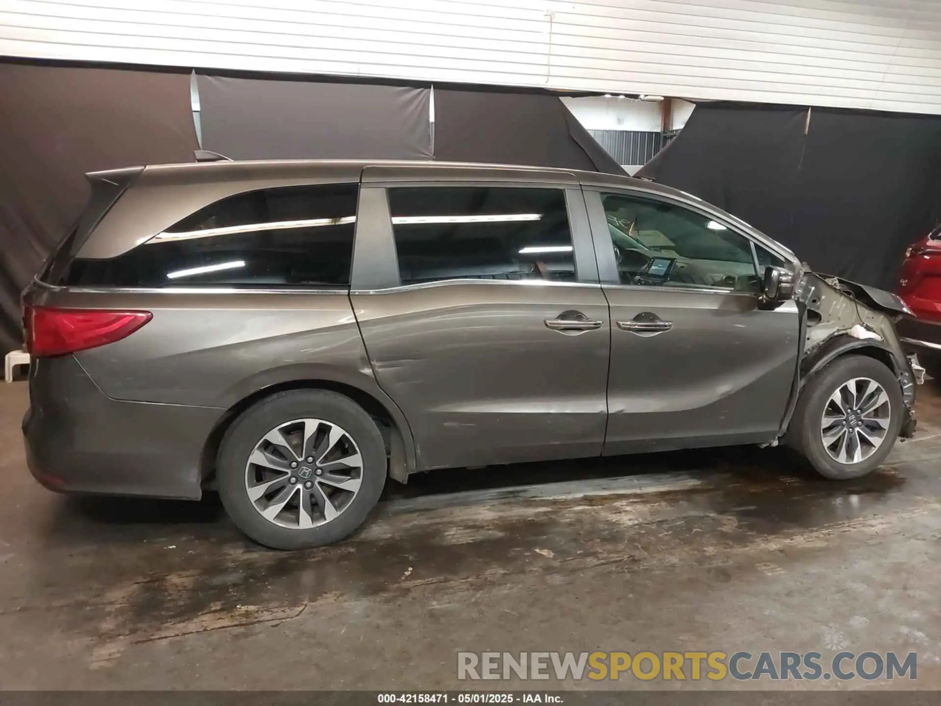 14 Photograph of a damaged car 5FNRL6H70NB062848 HONDA ODYSSEY 2022