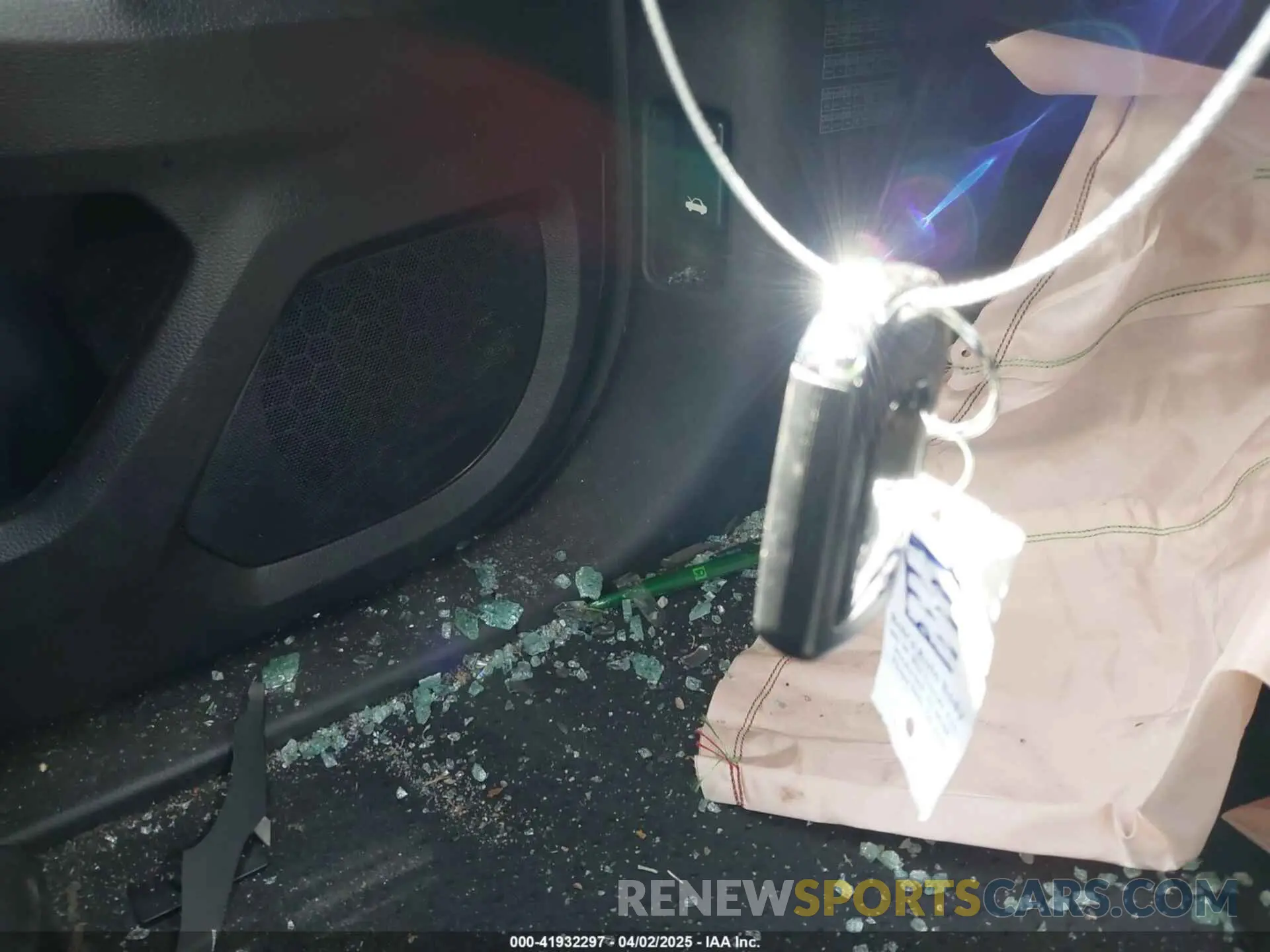 11 Photograph of a damaged car 5FNRL6H72NB002554 HONDA ODYSSEY 2022