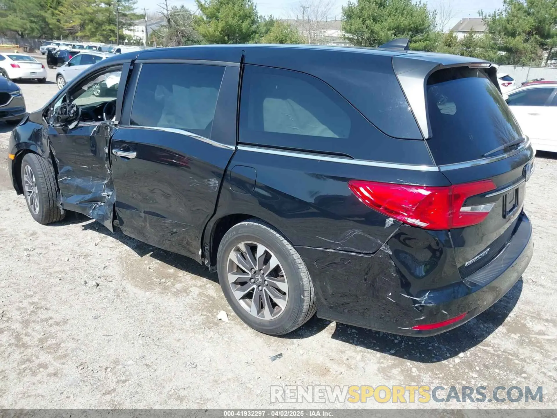 3 Photograph of a damaged car 5FNRL6H72NB002554 HONDA ODYSSEY 2022