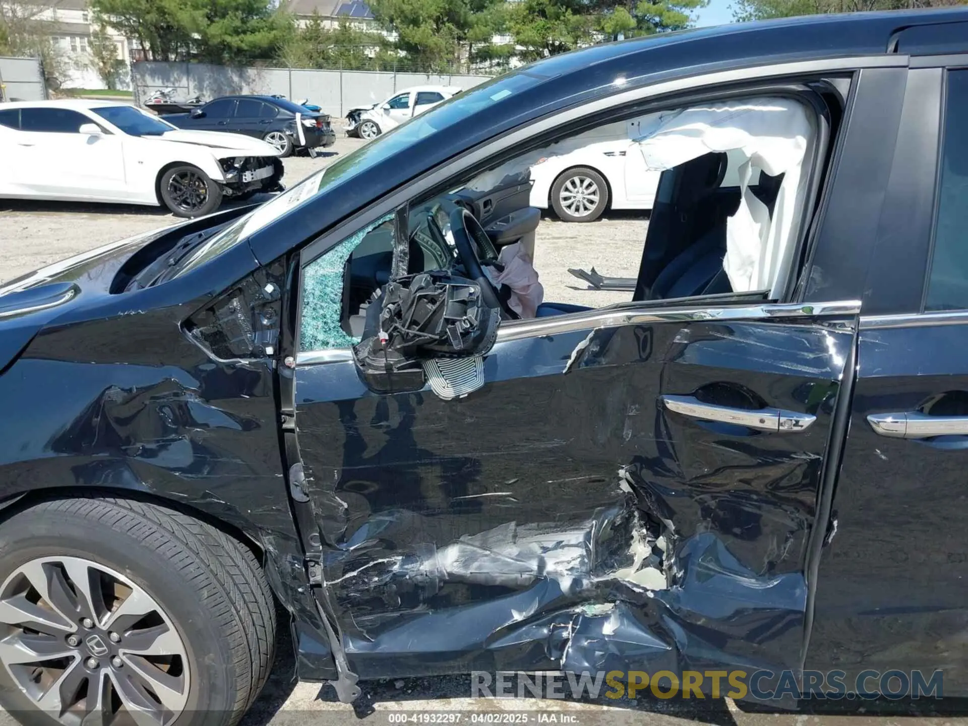 6 Photograph of a damaged car 5FNRL6H72NB002554 HONDA ODYSSEY 2022