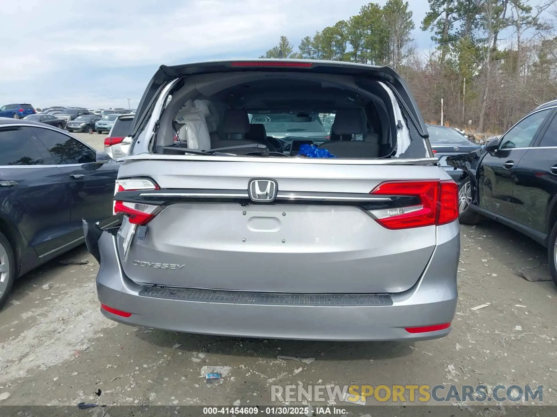15 Photograph of a damaged car 5FNRL6H72NB059451 HONDA ODYSSEY 2022
