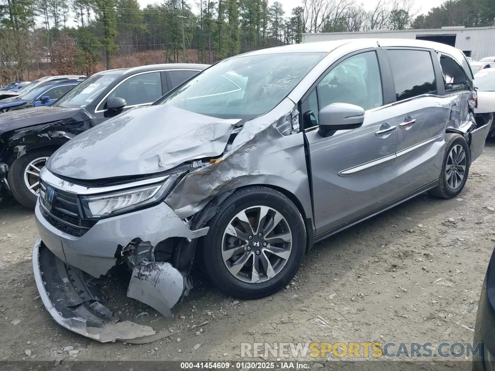 2 Photograph of a damaged car 5FNRL6H72NB059451 HONDA ODYSSEY 2022