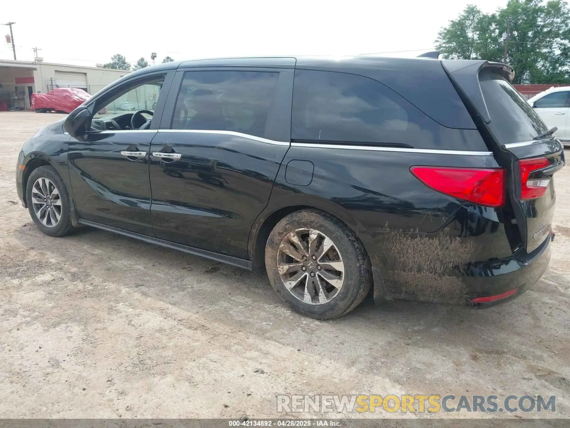 3 Photograph of a damaged car 5FNRL6H74NB012115 HONDA ODYSSEY 2022