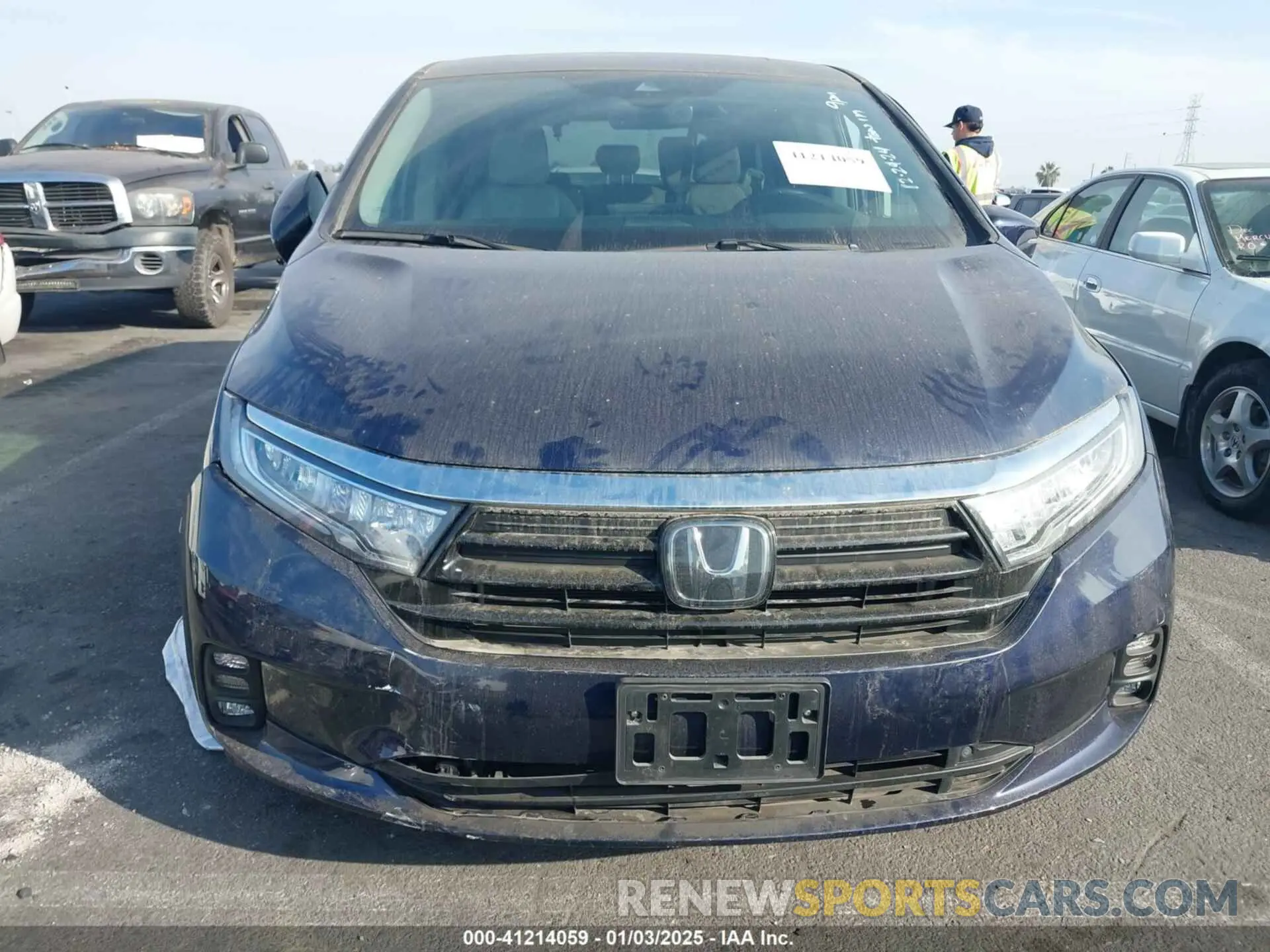 12 Photograph of a damaged car 5FNRL6H77NB013825 HONDA ODYSSEY 2022