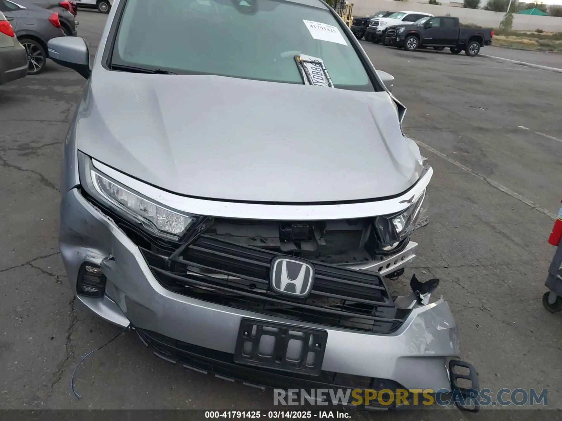 13 Photograph of a damaged car 5FNRL6H77NB041754 HONDA ODYSSEY 2022