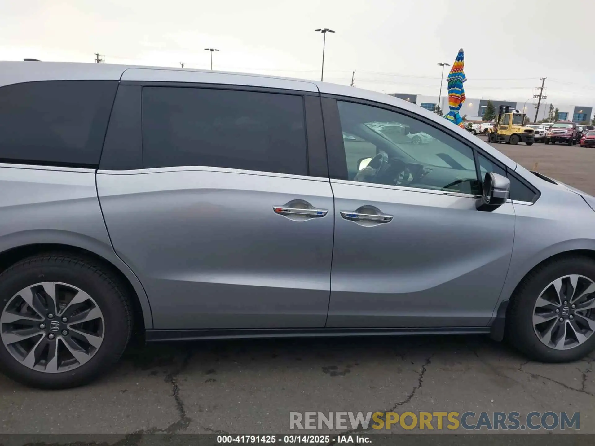 14 Photograph of a damaged car 5FNRL6H77NB041754 HONDA ODYSSEY 2022