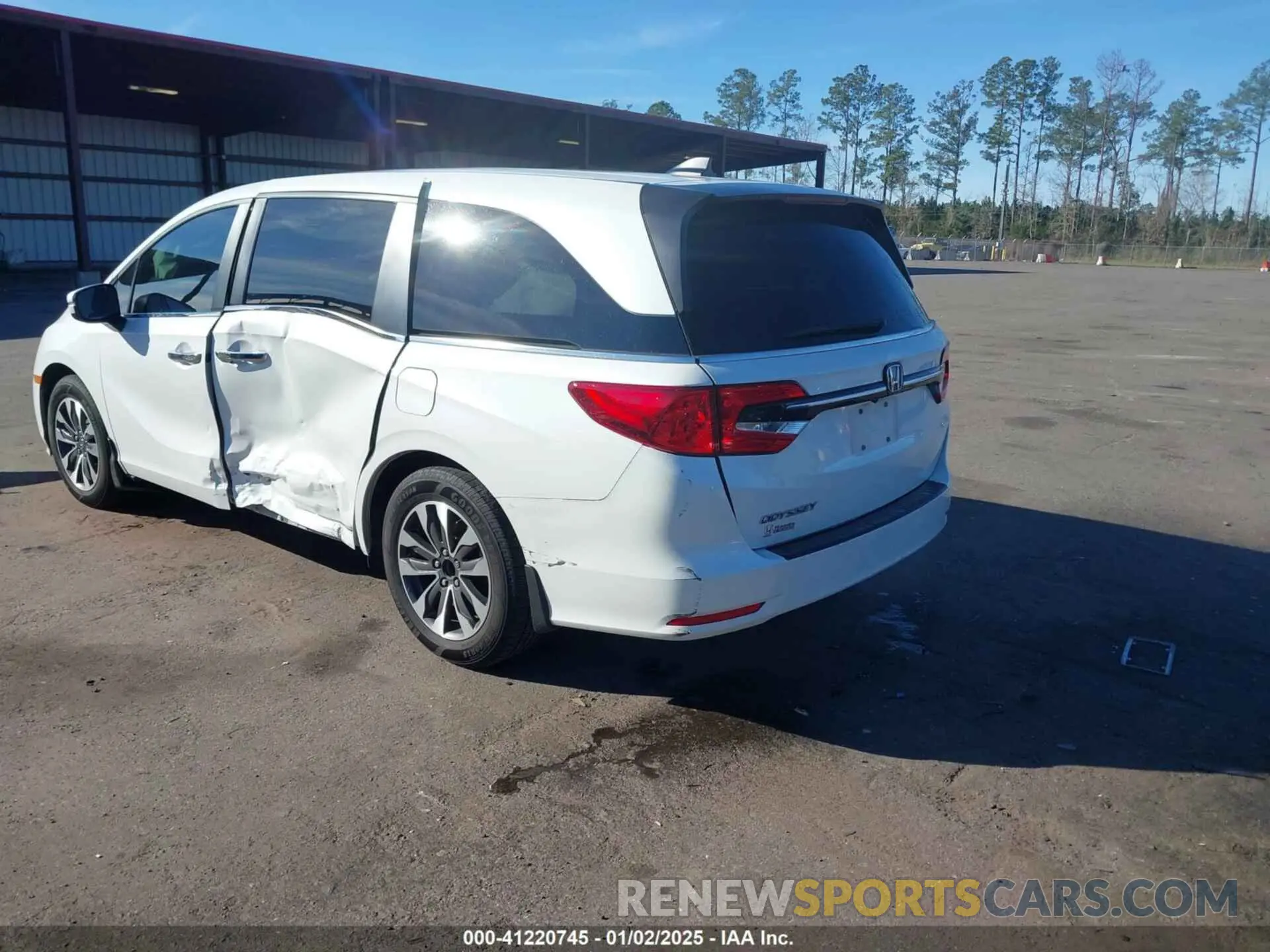 3 Photograph of a damaged car 5FNRL6H77NB061793 HONDA ODYSSEY 2022