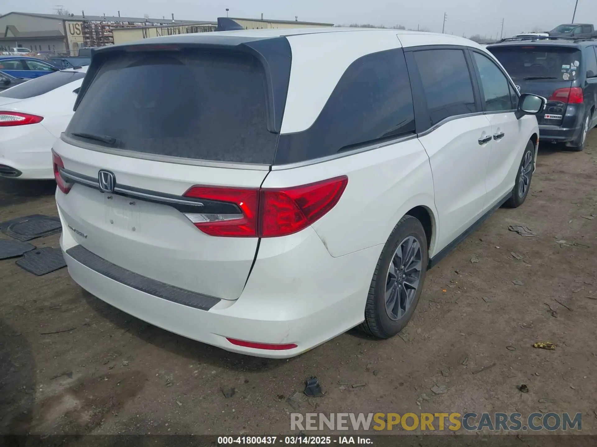 4 Photograph of a damaged car 5FNRL6H7XNB043658 HONDA ODYSSEY 2022