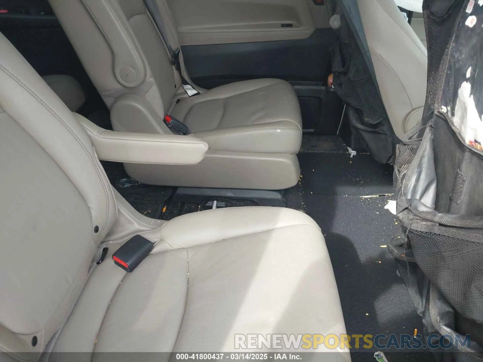 8 Photograph of a damaged car 5FNRL6H7XNB043658 HONDA ODYSSEY 2022
