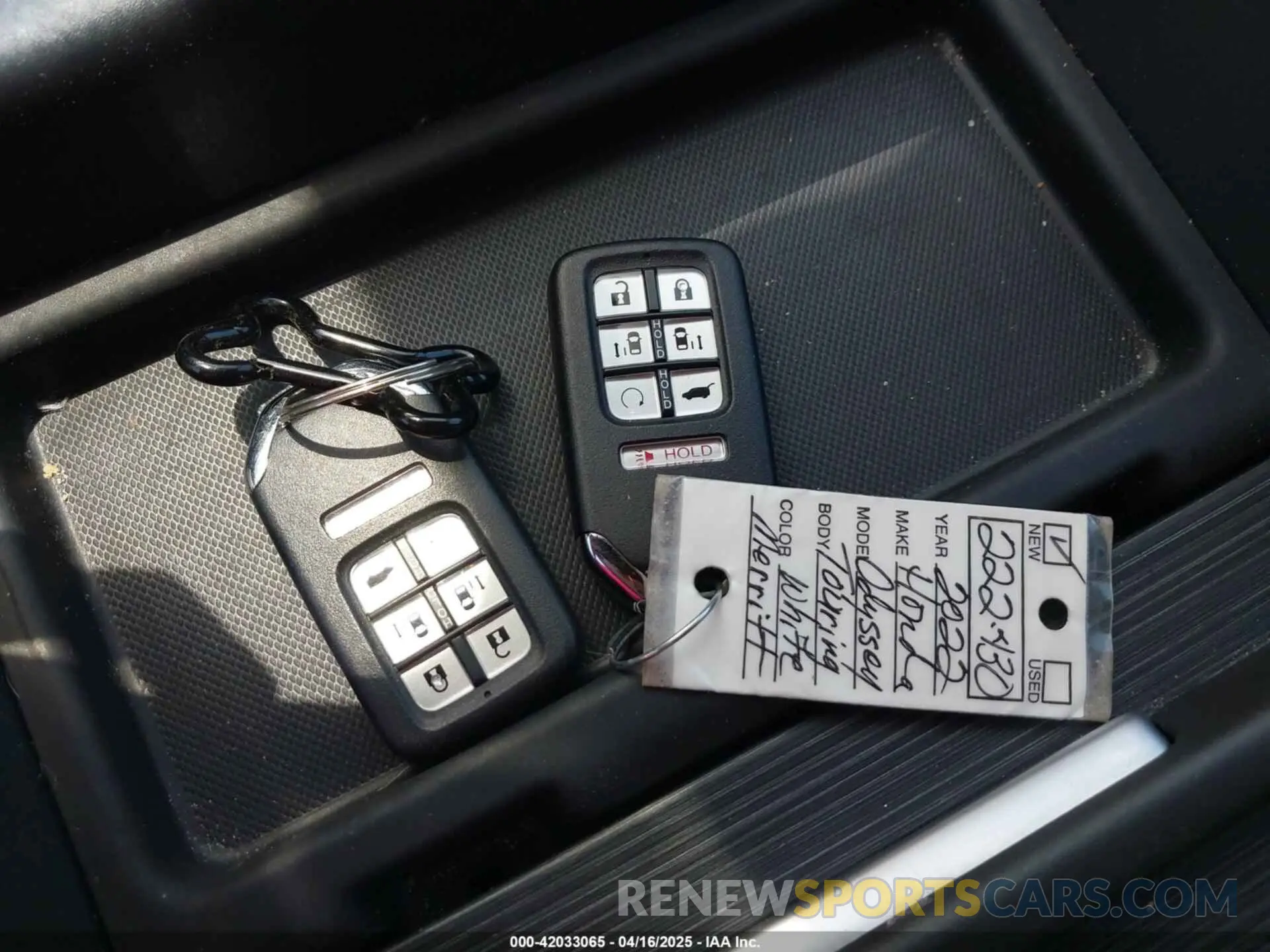 11 Photograph of a damaged car 5FNRL6H82NB055330 HONDA ODYSSEY 2022