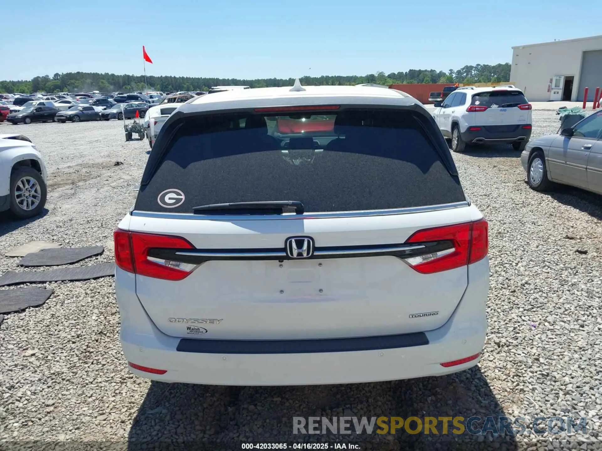 16 Photograph of a damaged car 5FNRL6H82NB055330 HONDA ODYSSEY 2022