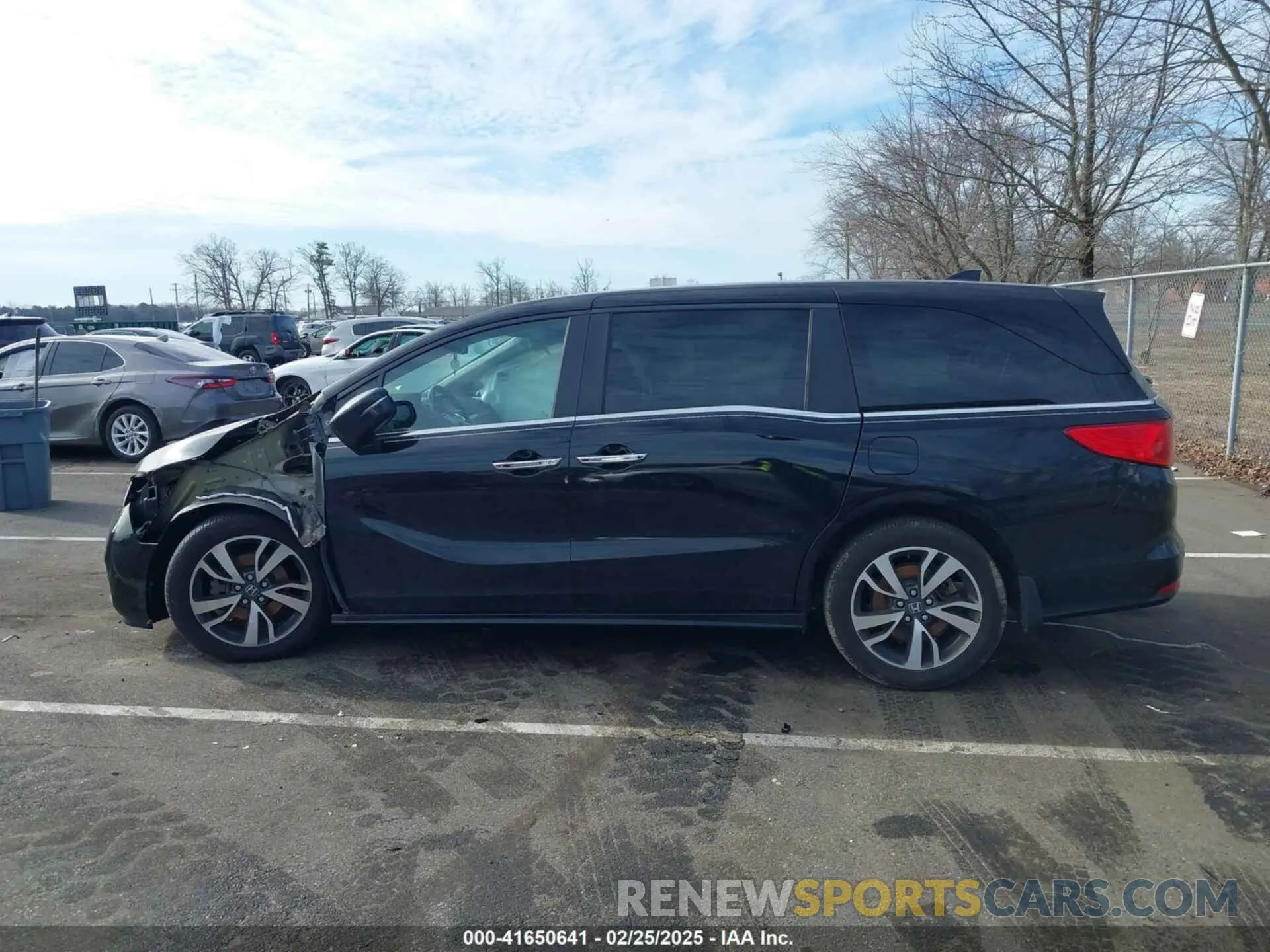 14 Photograph of a damaged car 5FNRL6H84NB024757 HONDA ODYSSEY 2022
