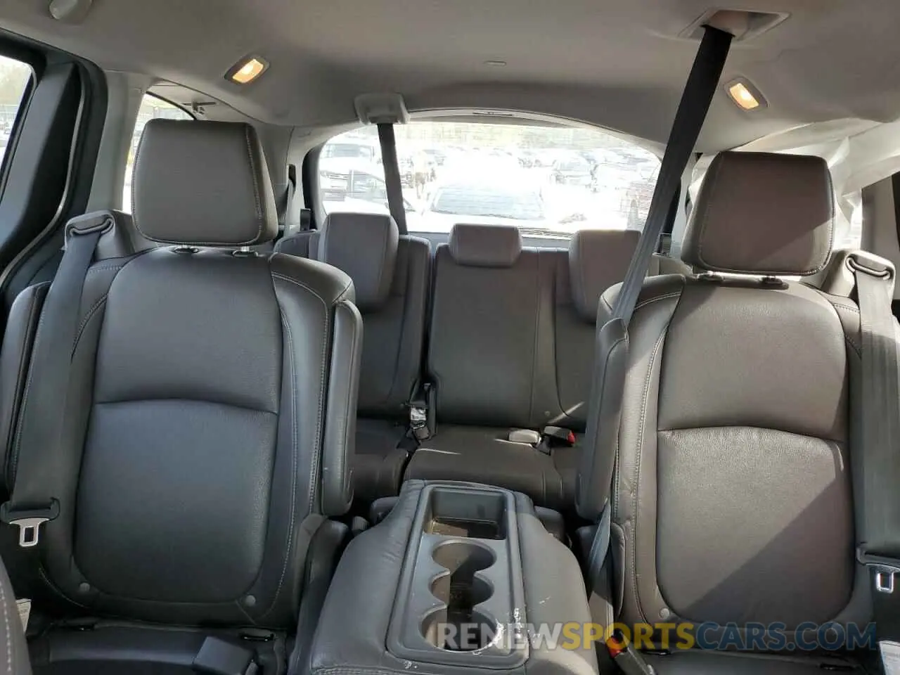 10 Photograph of a damaged car 5FNRL6H84NB048704 HONDA ODYSSEY 2022