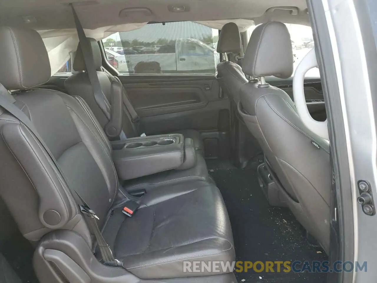 11 Photograph of a damaged car 5FNRL6H84NB048704 HONDA ODYSSEY 2022