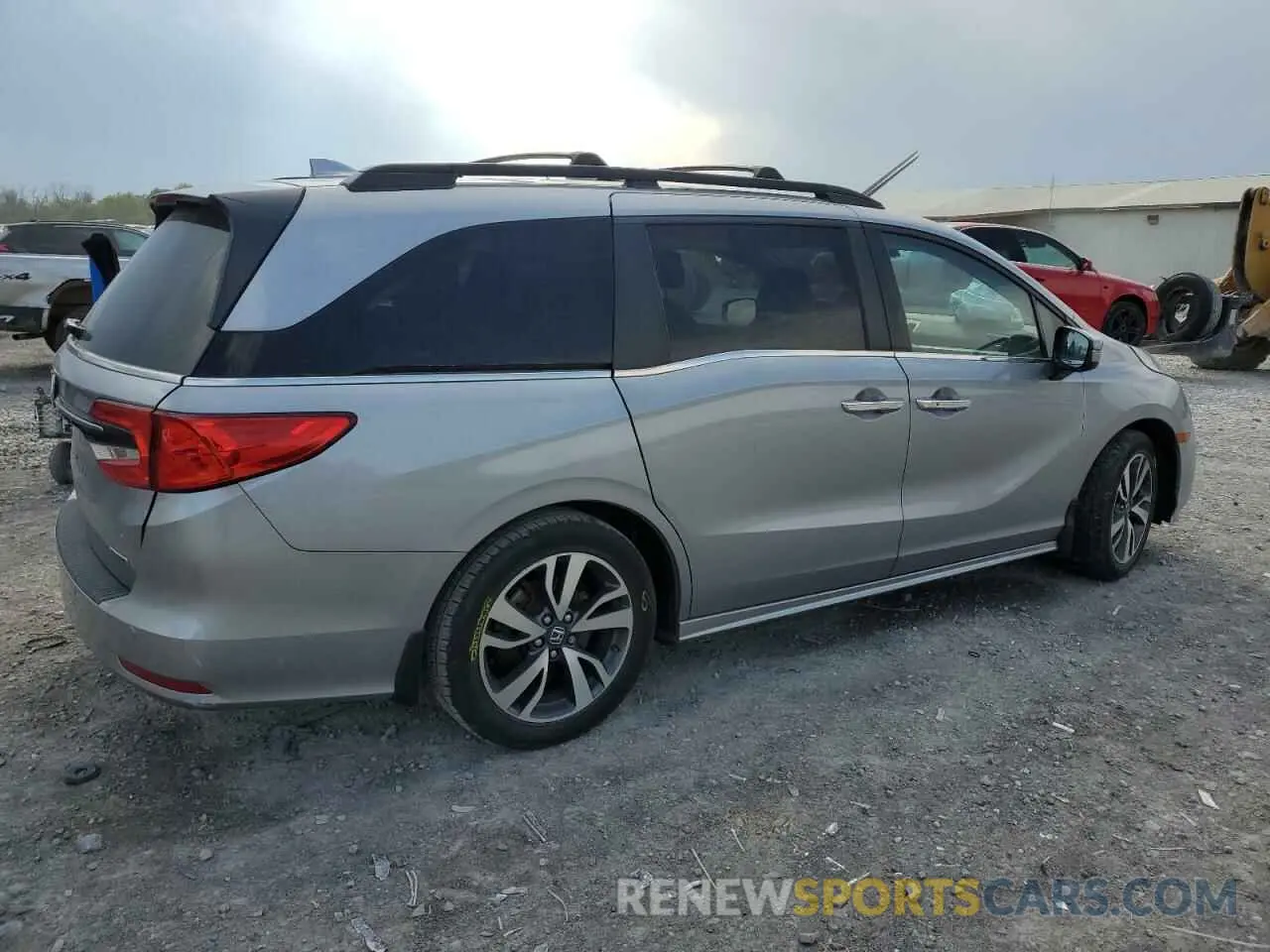 3 Photograph of a damaged car 5FNRL6H84NB048704 HONDA ODYSSEY 2022