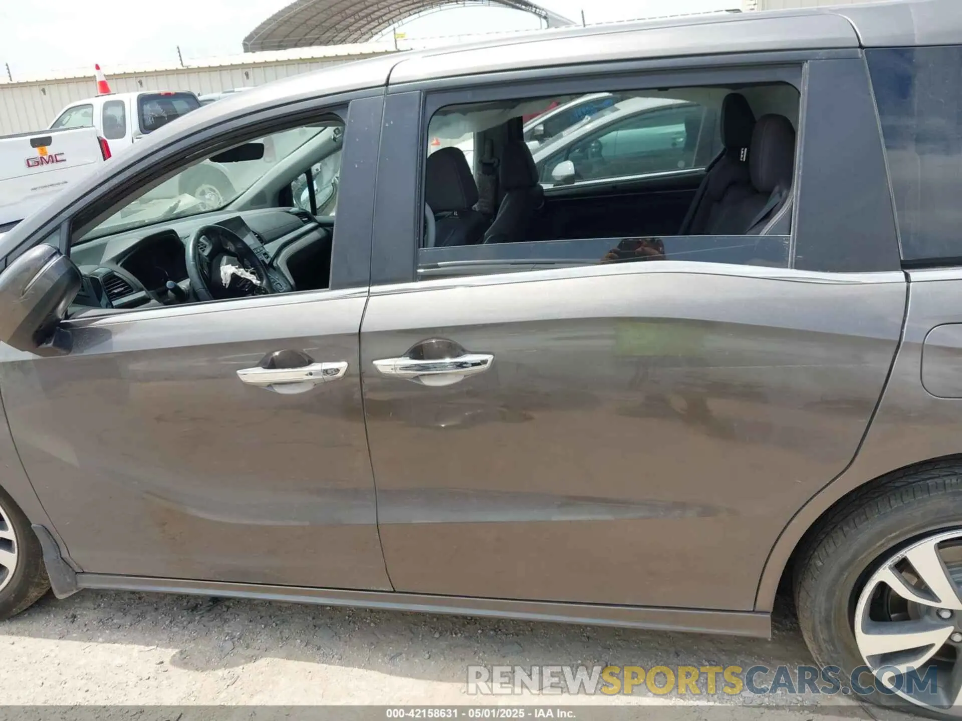 14 Photograph of a damaged car 5FNRL6H85NB052132 HONDA ODYSSEY 2022