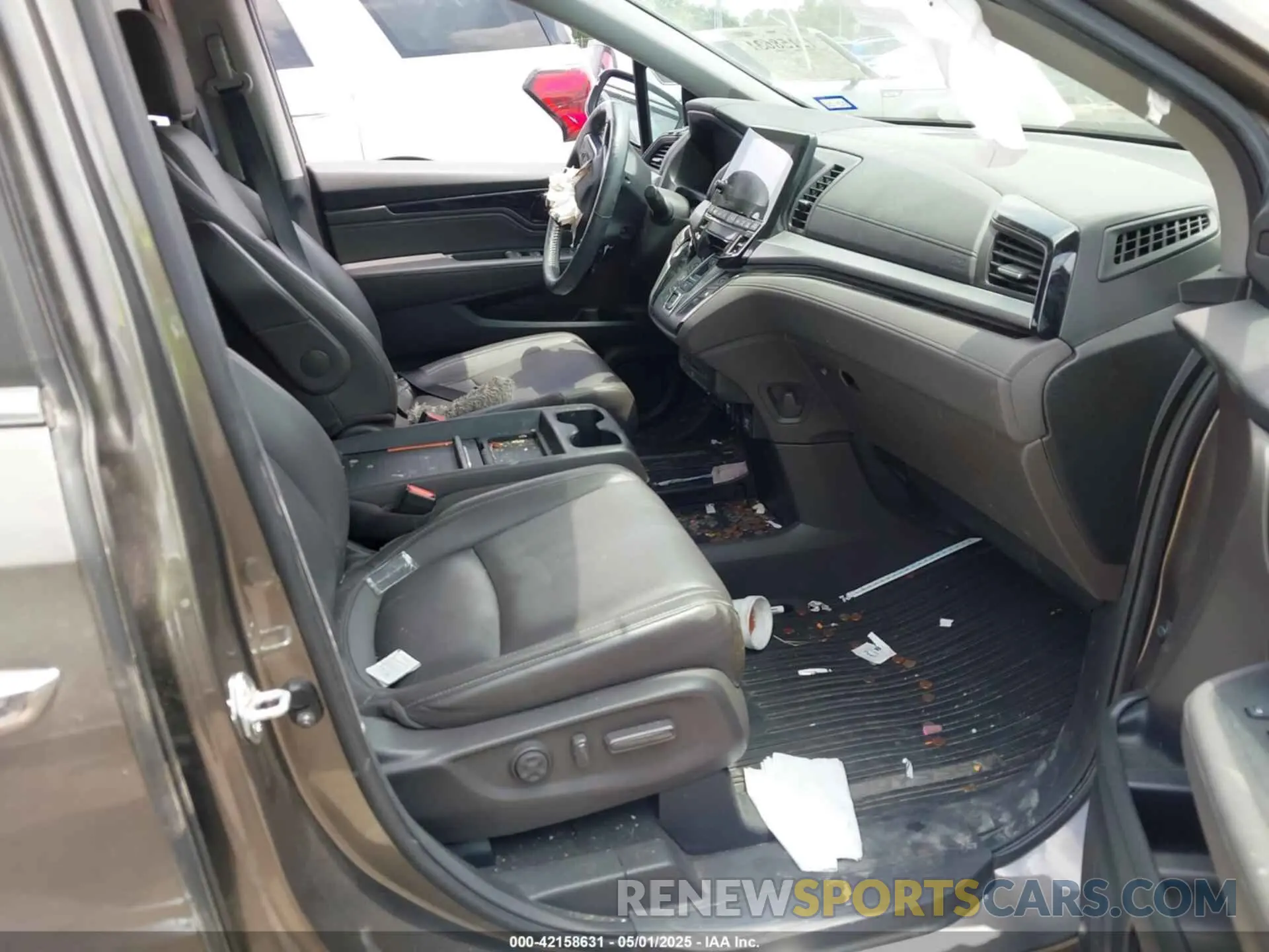 5 Photograph of a damaged car 5FNRL6H85NB052132 HONDA ODYSSEY 2022