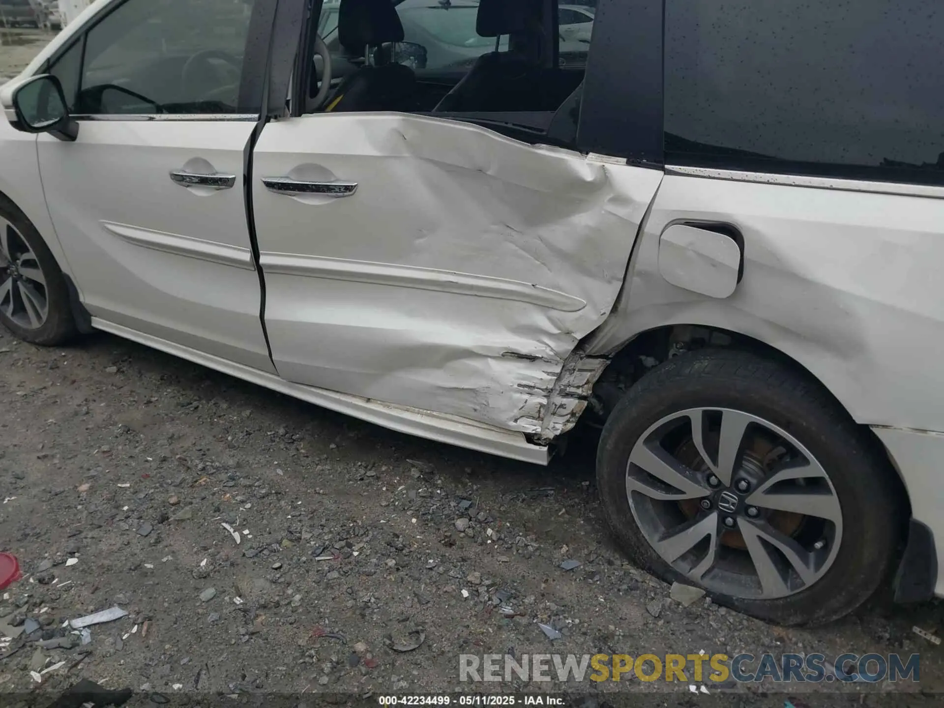 6 Photograph of a damaged car 5FNRL6H87NB058420 HONDA ODYSSEY 2022