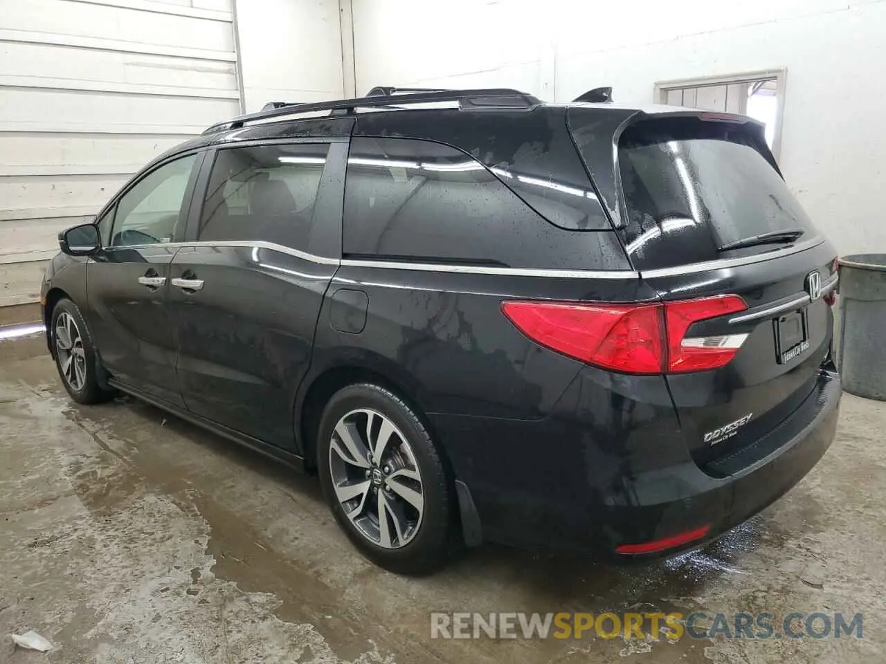 2 Photograph of a damaged car 5FNRL6H88NB051038 HONDA ODYSSEY 2022