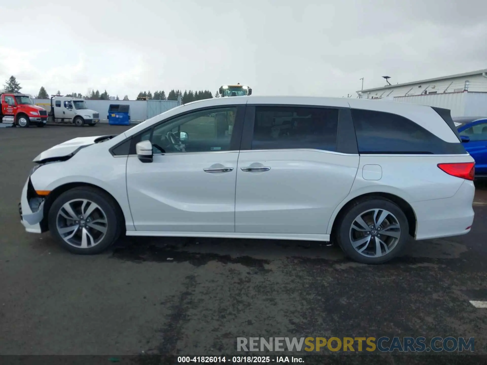 13 Photograph of a damaged car 5FNRL6H8XNB057293 HONDA ODYSSEY 2022