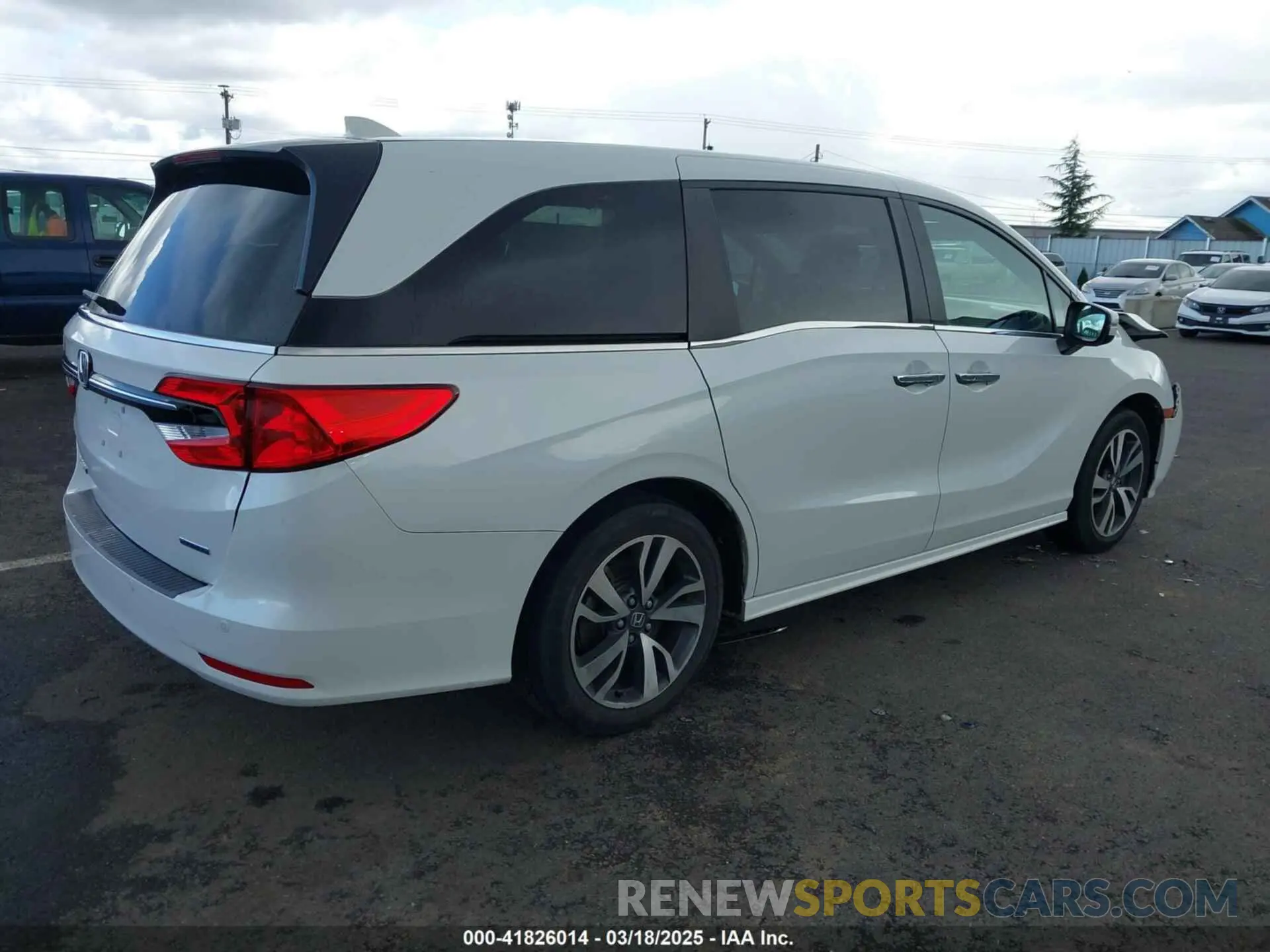 4 Photograph of a damaged car 5FNRL6H8XNB057293 HONDA ODYSSEY 2022