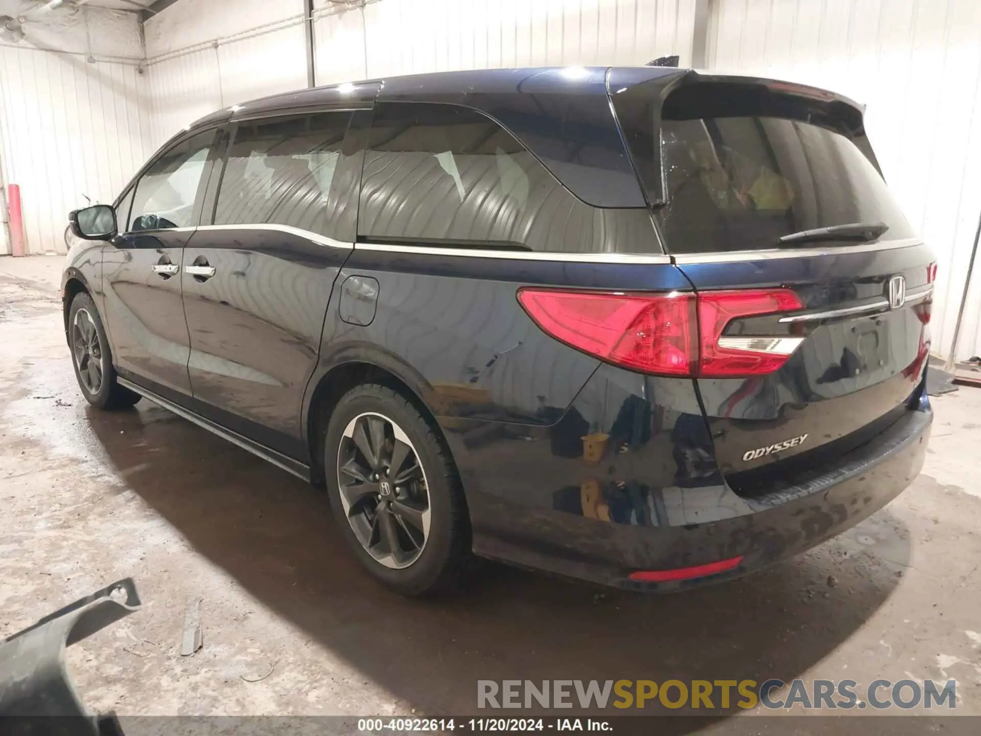 3 Photograph of a damaged car 5FNRL6H92NB011899 HONDA ODYSSEY 2022