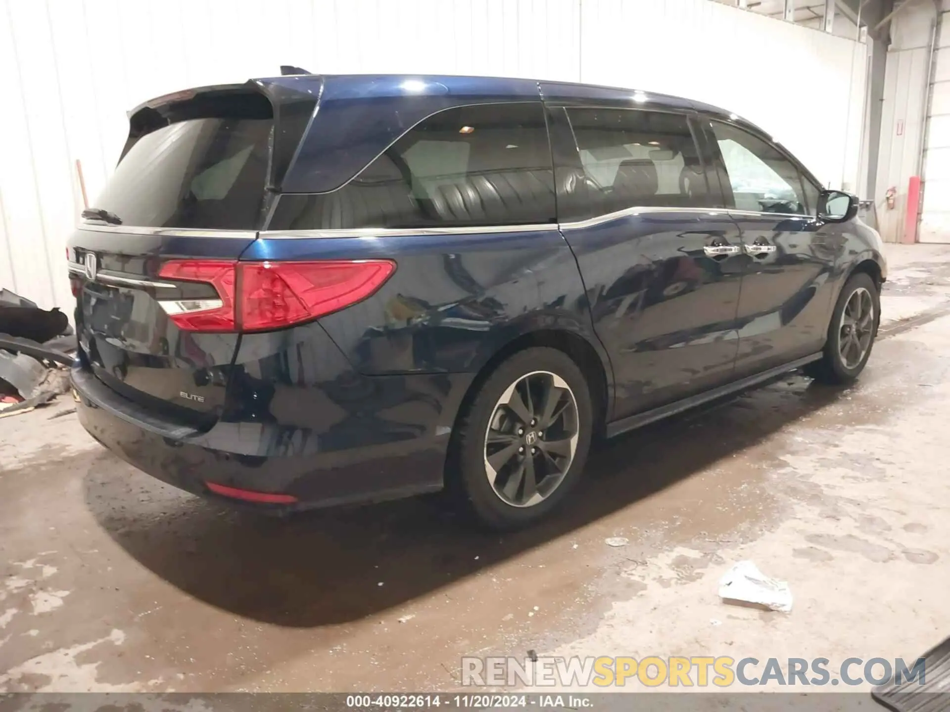 4 Photograph of a damaged car 5FNRL6H92NB011899 HONDA ODYSSEY 2022
