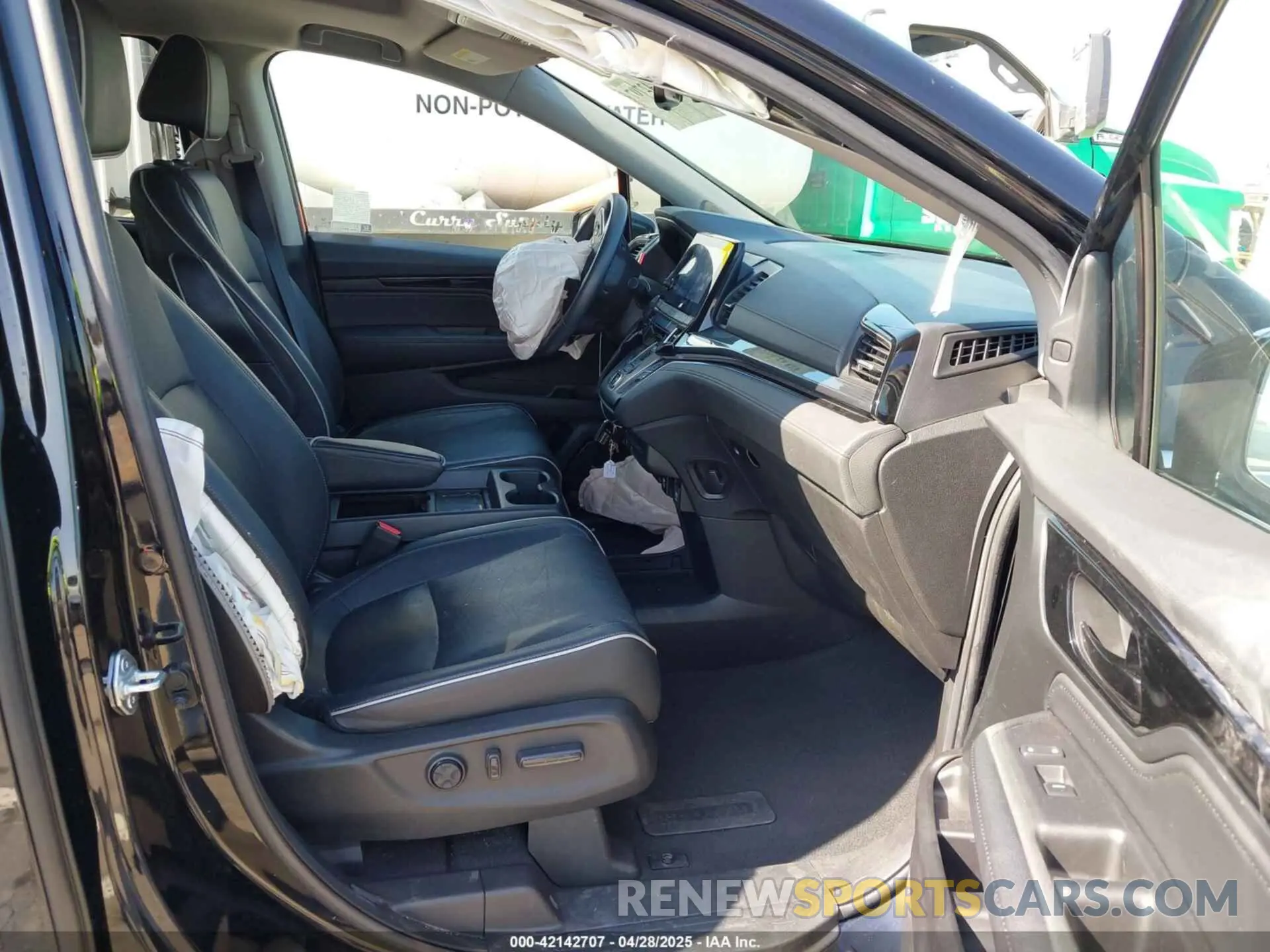 5 Photograph of a damaged car 5FNRL6H93NB051618 HONDA ODYSSEY 2022