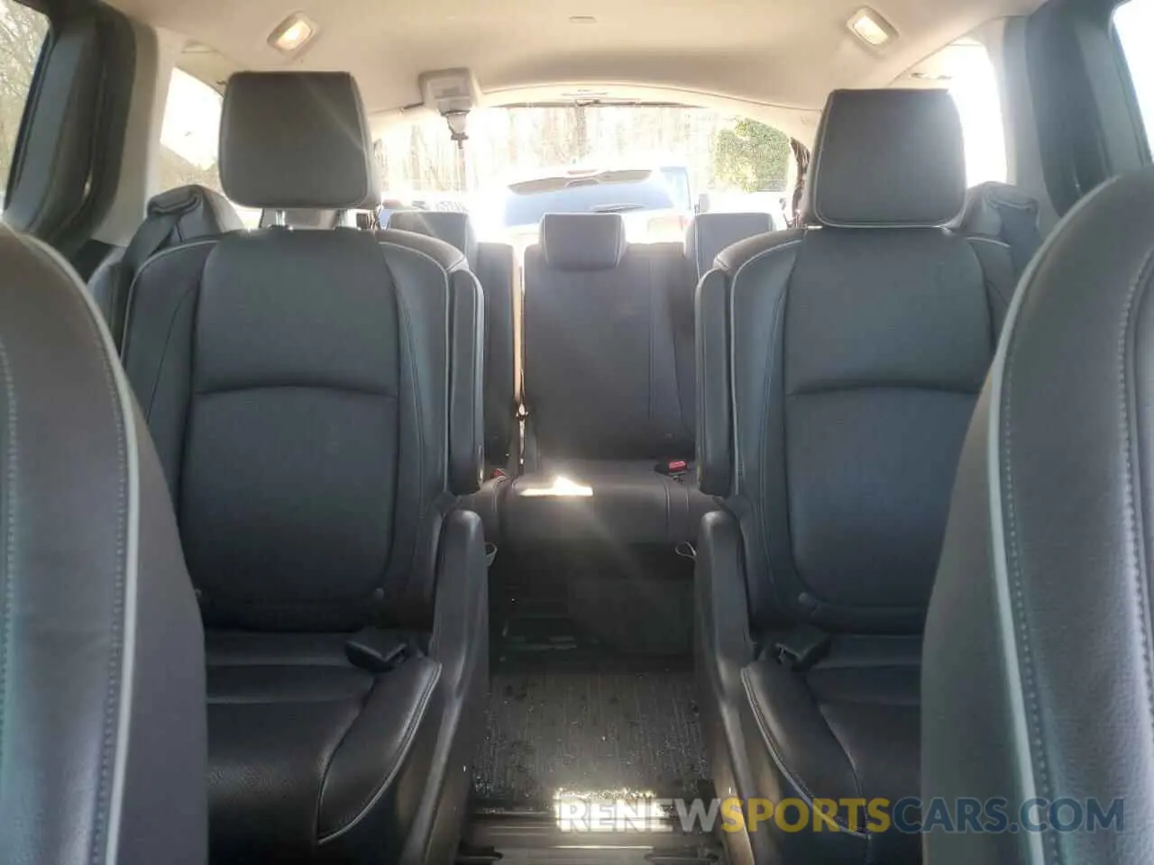 10 Photograph of a damaged car 5FNRL6H95NB055184 HONDA ODYSSEY 2022