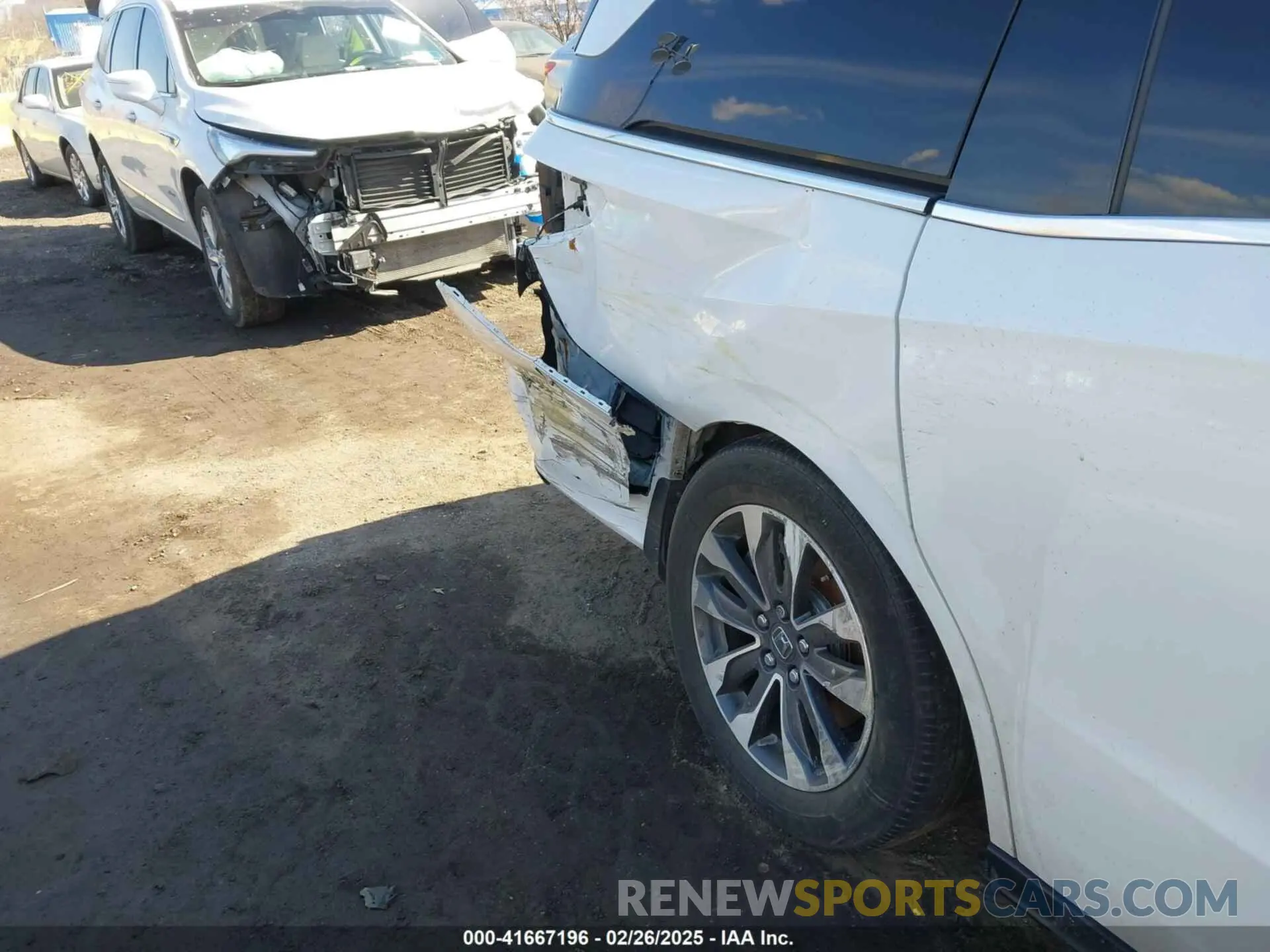 19 Photograph of a damaged car 5FNRL6H60PB056011 HONDA ODYSSEY 2023