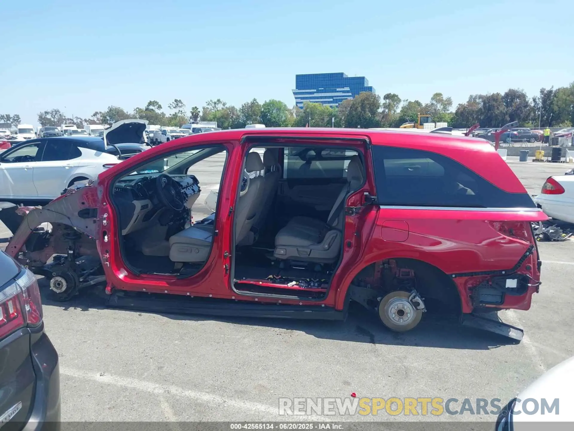13 Photograph of a damaged car 5FNRL6H61PB068202 HONDA ODYSSEY 2023