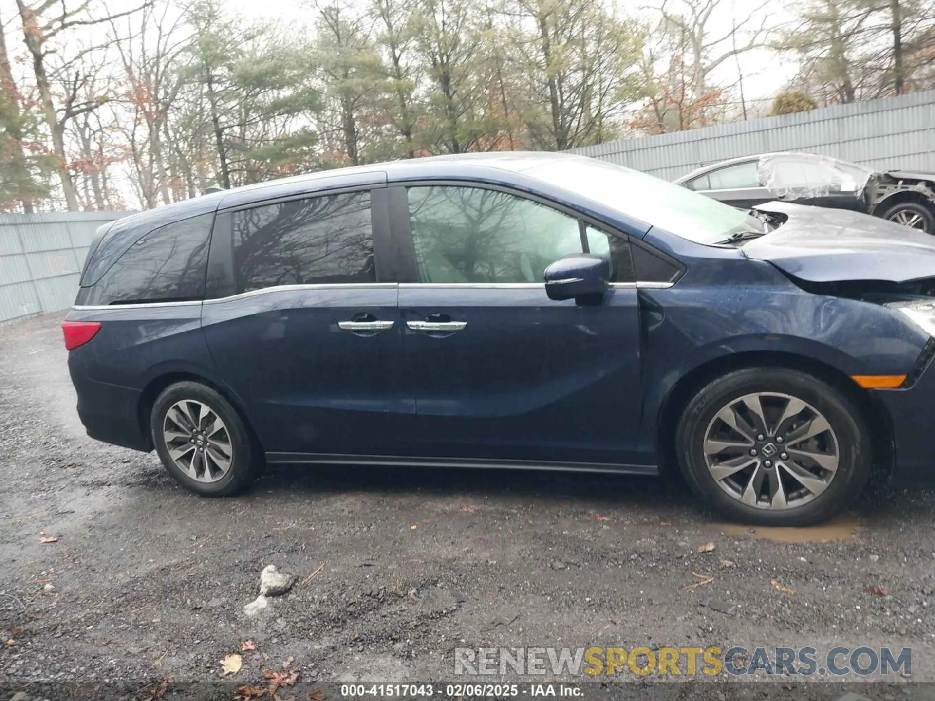 13 Photograph of a damaged car 5FNRL6H62PB036746 HONDA ODYSSEY 2023