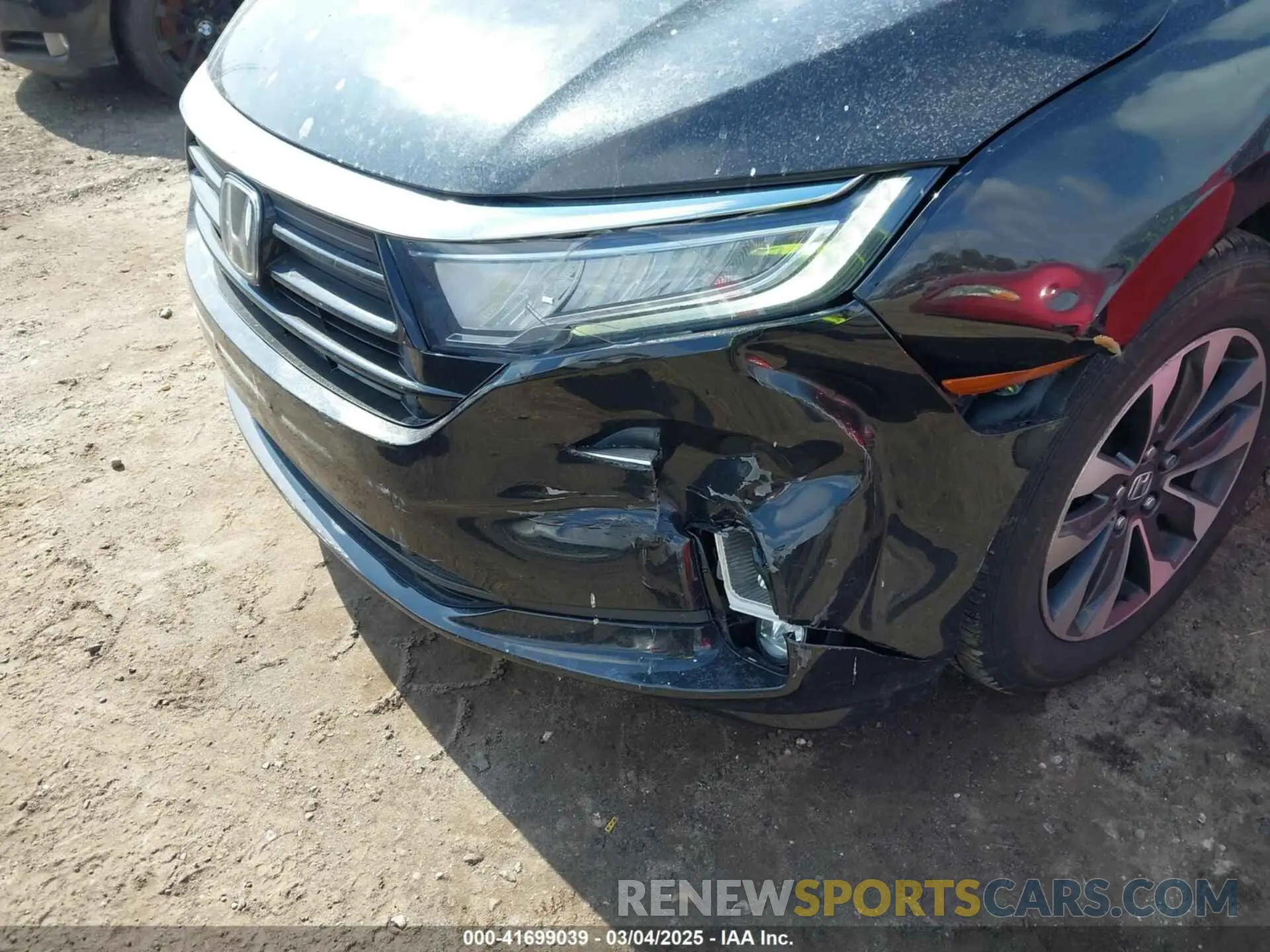 18 Photograph of a damaged car 5FNRL6H67PB029548 HONDA ODYSSEY 2023