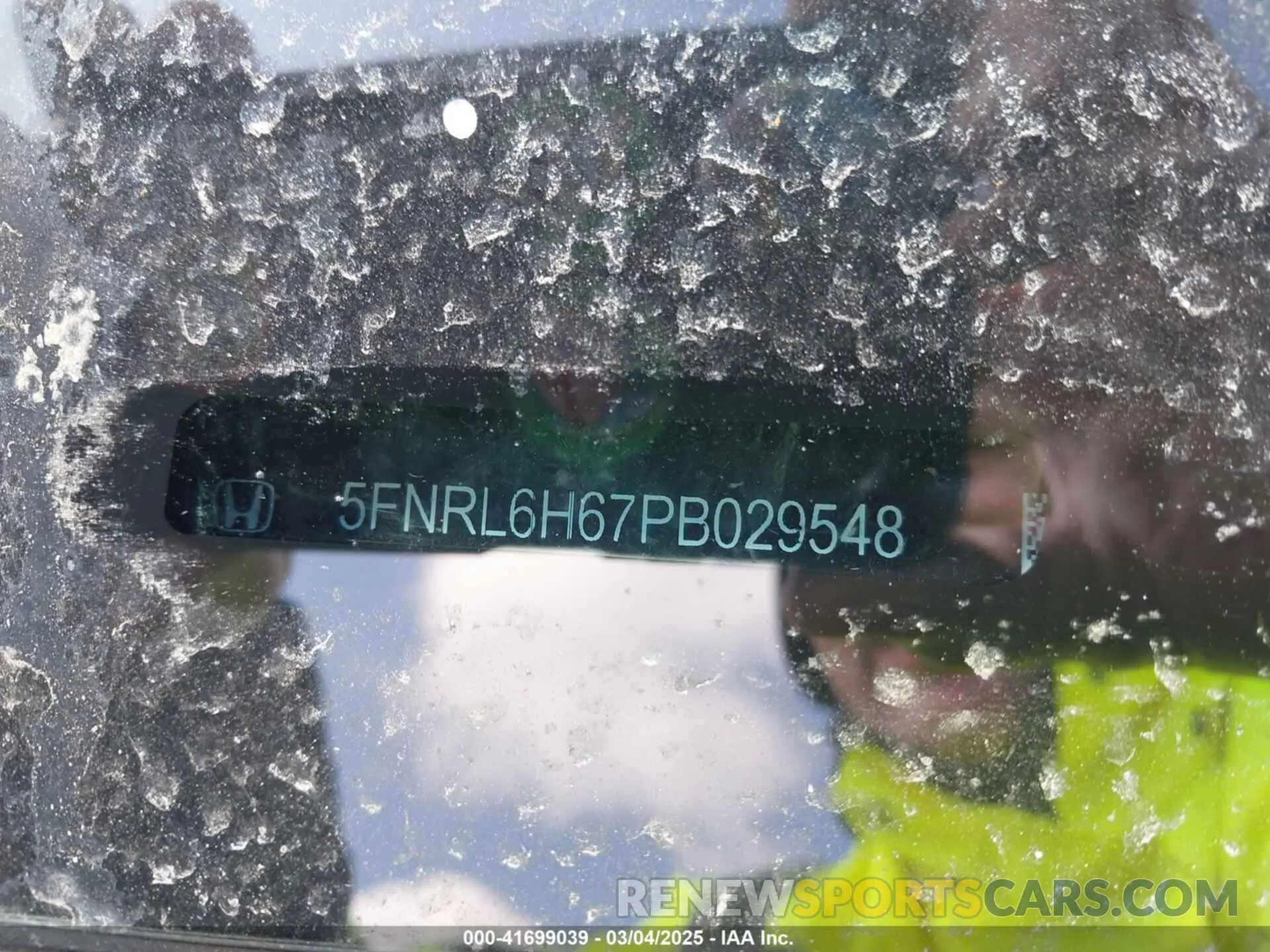 19 Photograph of a damaged car 5FNRL6H67PB029548 HONDA ODYSSEY 2023