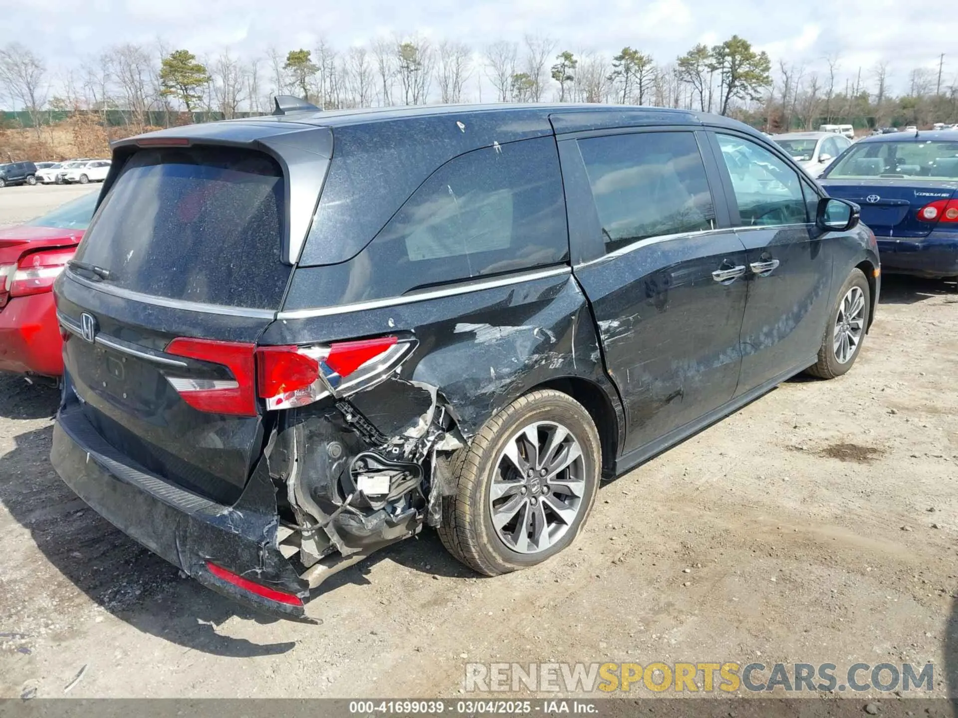 4 Photograph of a damaged car 5FNRL6H67PB029548 HONDA ODYSSEY 2023