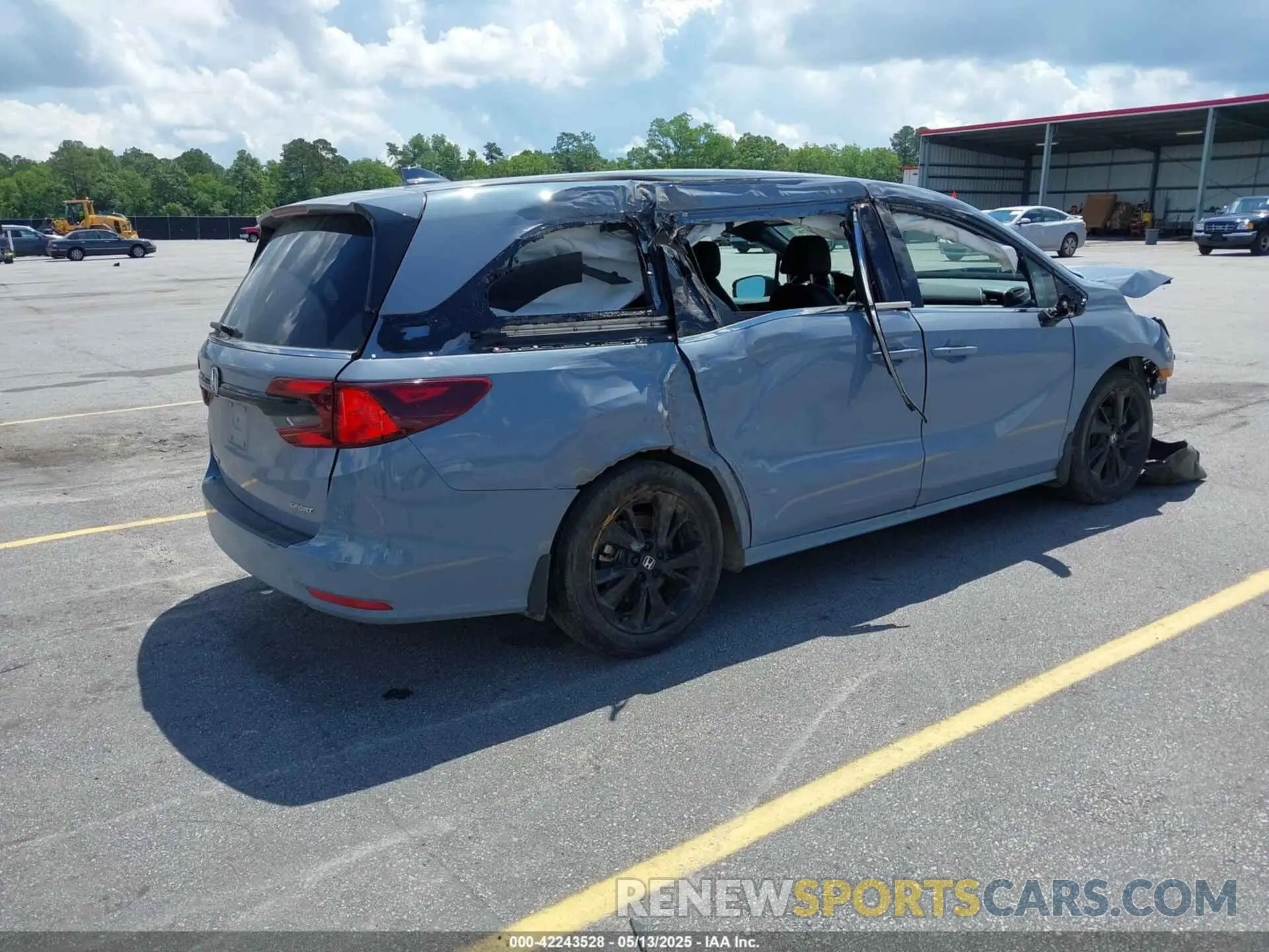 4 Photograph of a damaged car 5FNRL6H73PB048848 HONDA ODYSSEY 2023