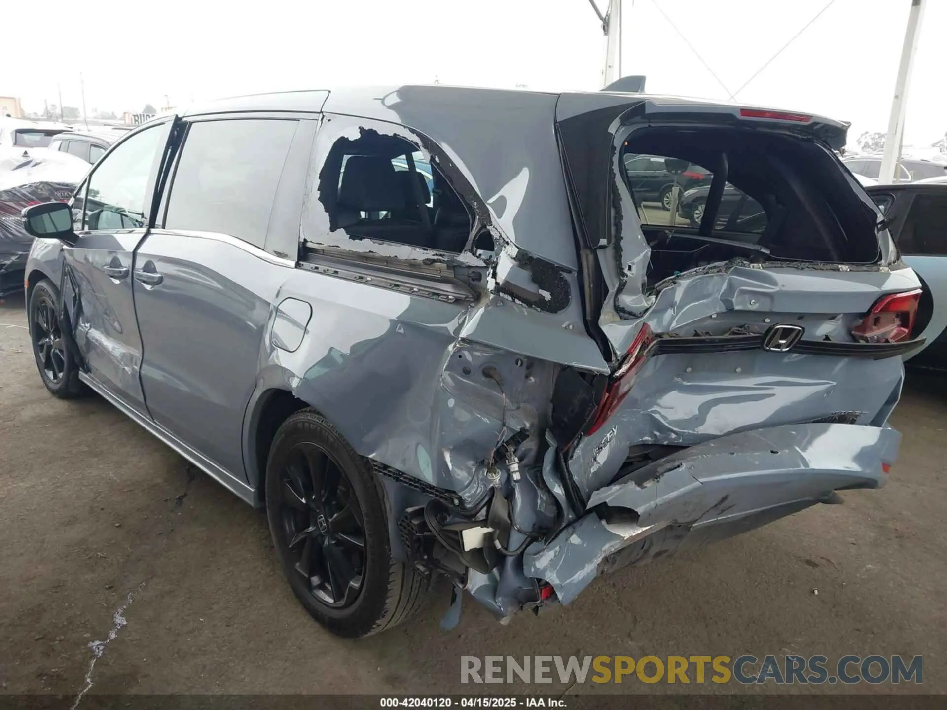 3 Photograph of a damaged car 5FNRL6H75PB074822 HONDA ODYSSEY 2023