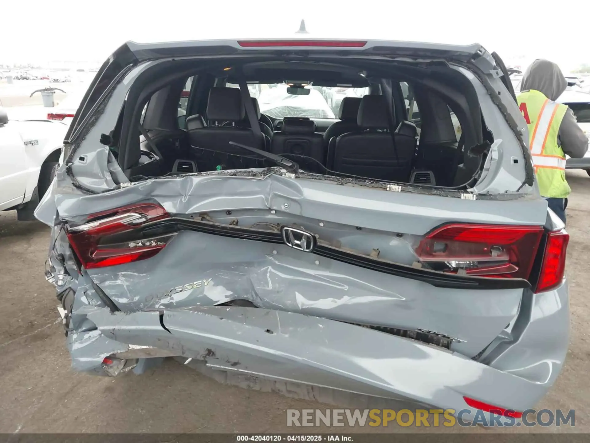 6 Photograph of a damaged car 5FNRL6H75PB074822 HONDA ODYSSEY 2023