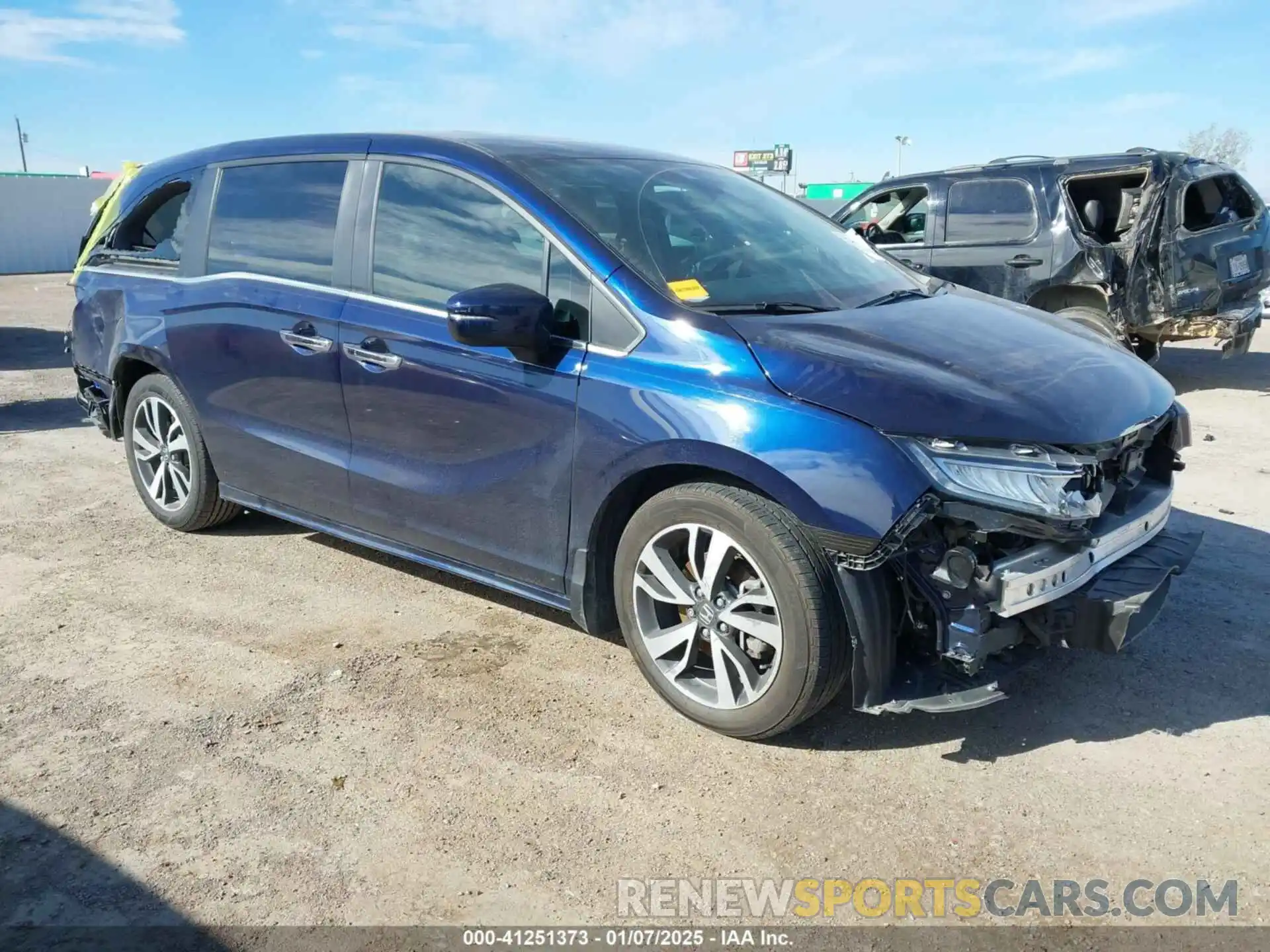 1 Photograph of a damaged car 5FNRL6H80PB037458 HONDA ODYSSEY 2023