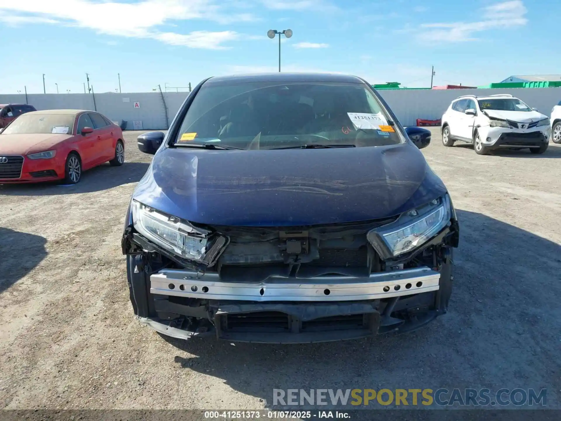 13 Photograph of a damaged car 5FNRL6H80PB037458 HONDA ODYSSEY 2023