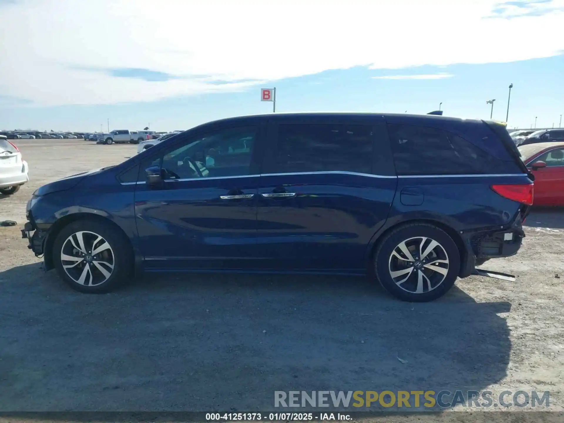 15 Photograph of a damaged car 5FNRL6H80PB037458 HONDA ODYSSEY 2023