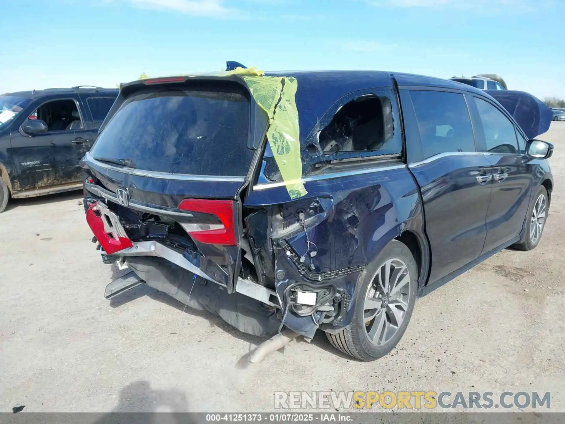 6 Photograph of a damaged car 5FNRL6H80PB037458 HONDA ODYSSEY 2023