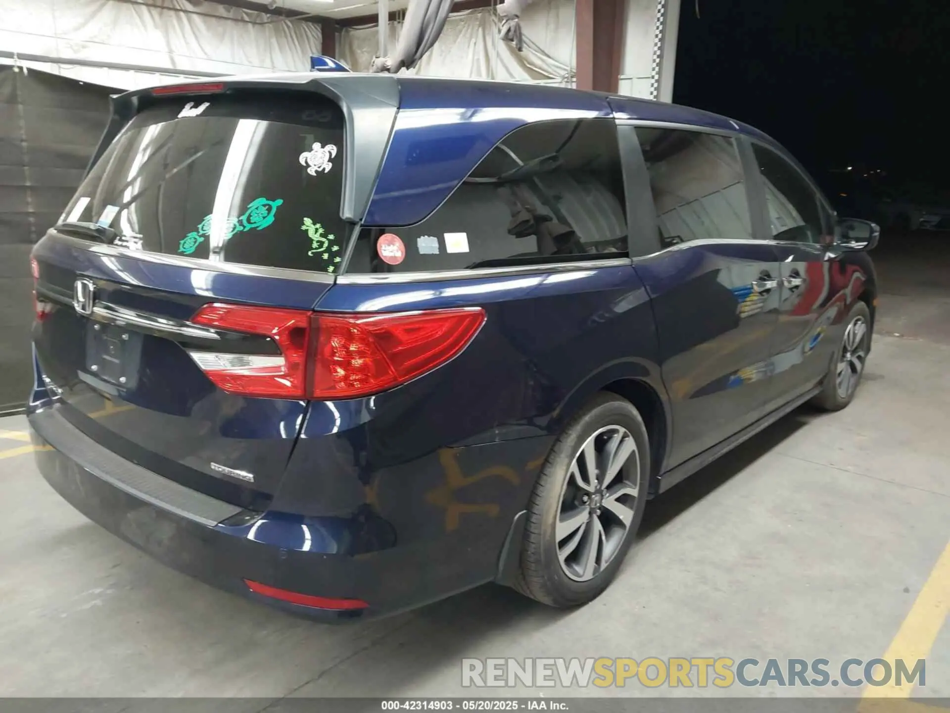 4 Photograph of a damaged car 5FNRL6H80PB037525 HONDA ODYSSEY 2023
