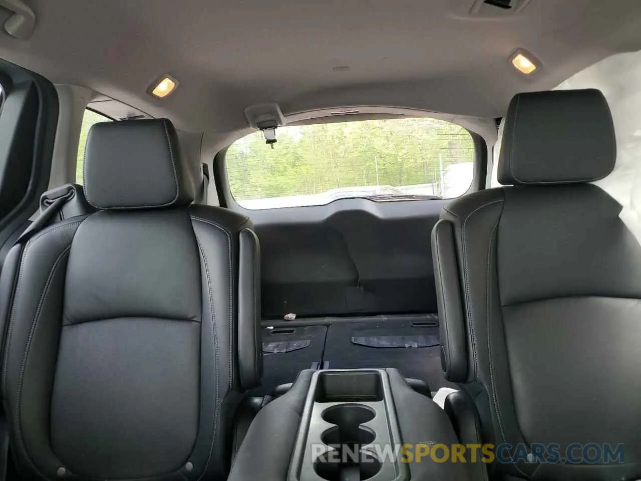 10 Photograph of a damaged car 5FNRL6H80PB057256 HONDA ODYSSEY 2023