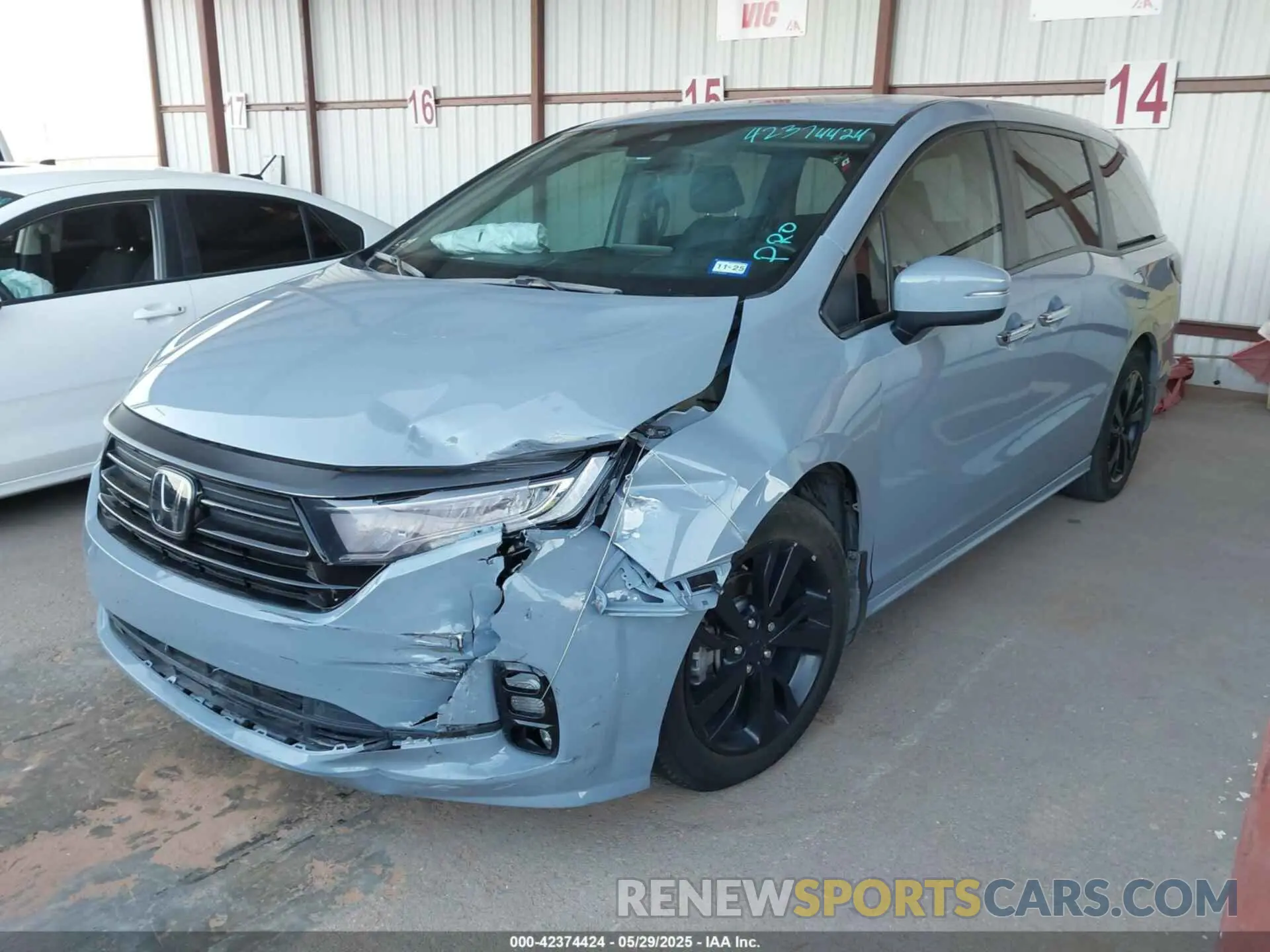 2 Photograph of a damaged car 5FNRL6H81PB013329 HONDA ODYSSEY 2023